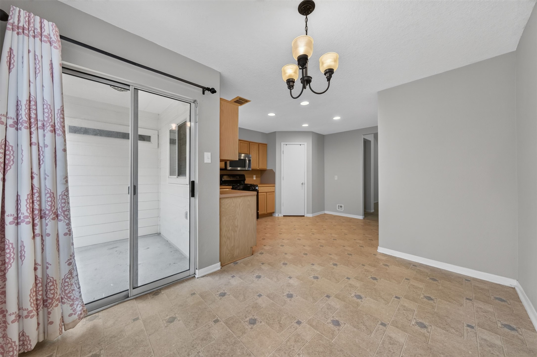 12214 Carriage Oak Circle Property Photo 16
