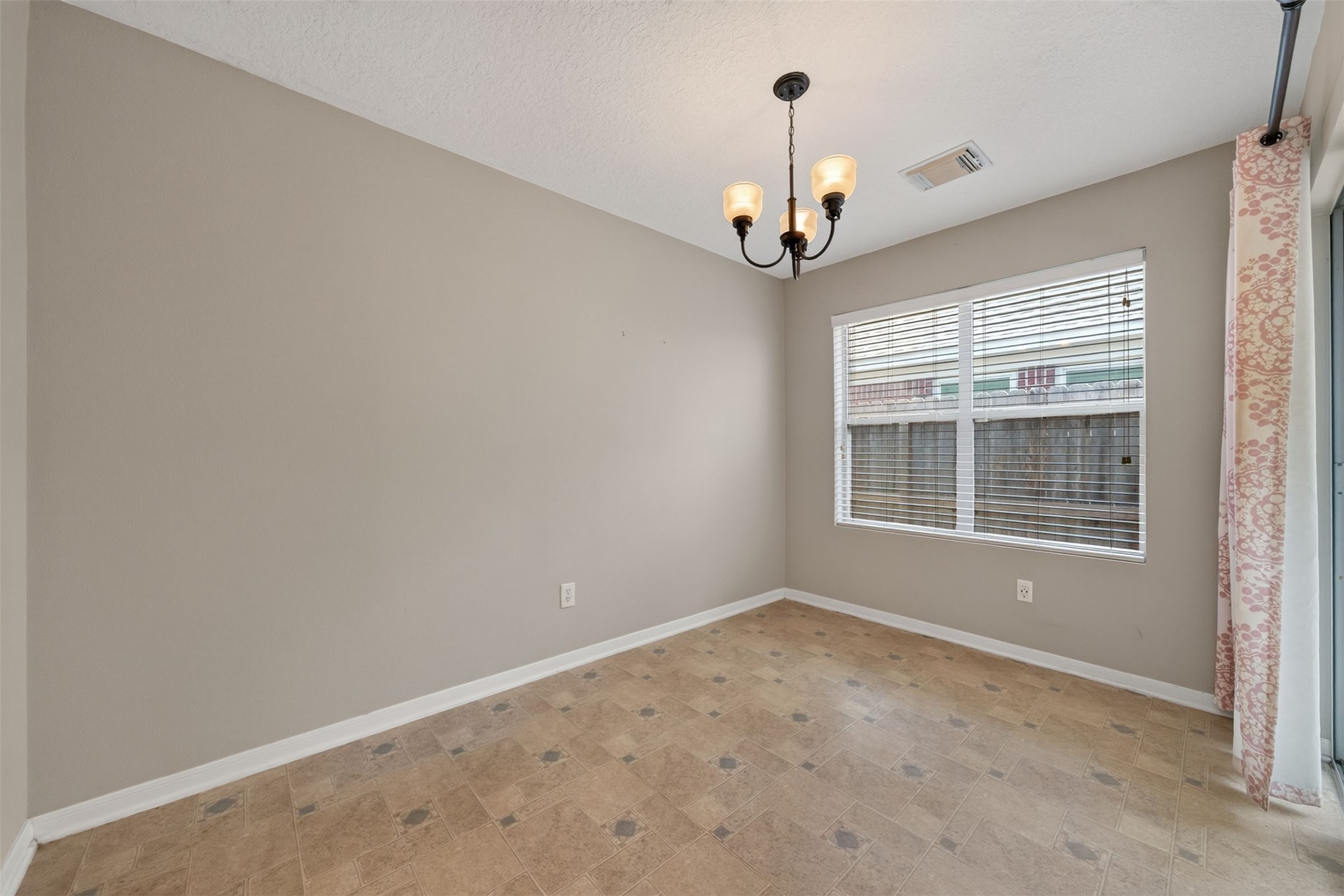 12214 Carriage Oak Circle Property Photo 17