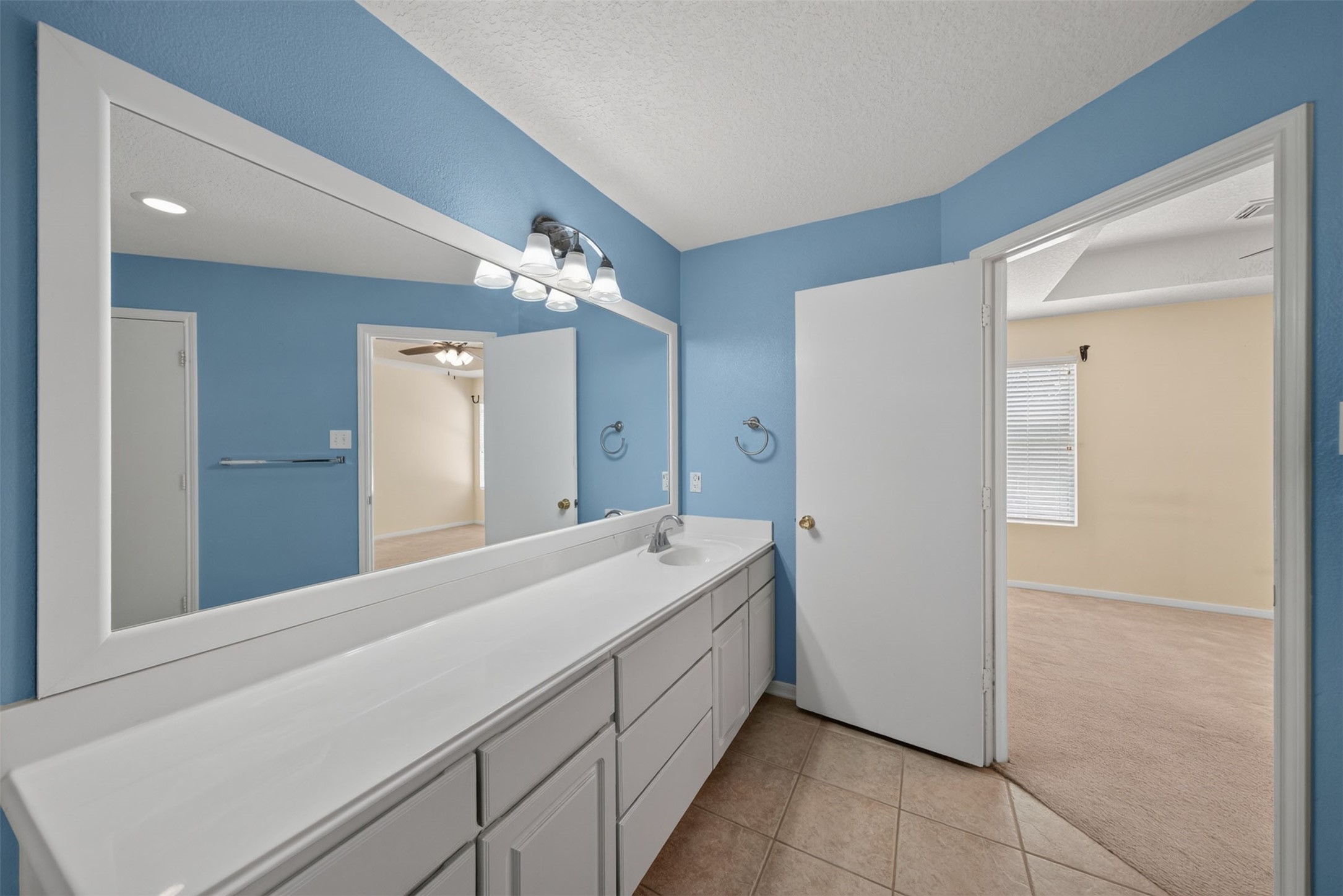 12214 Carriage Oak Circle Property Photo 24