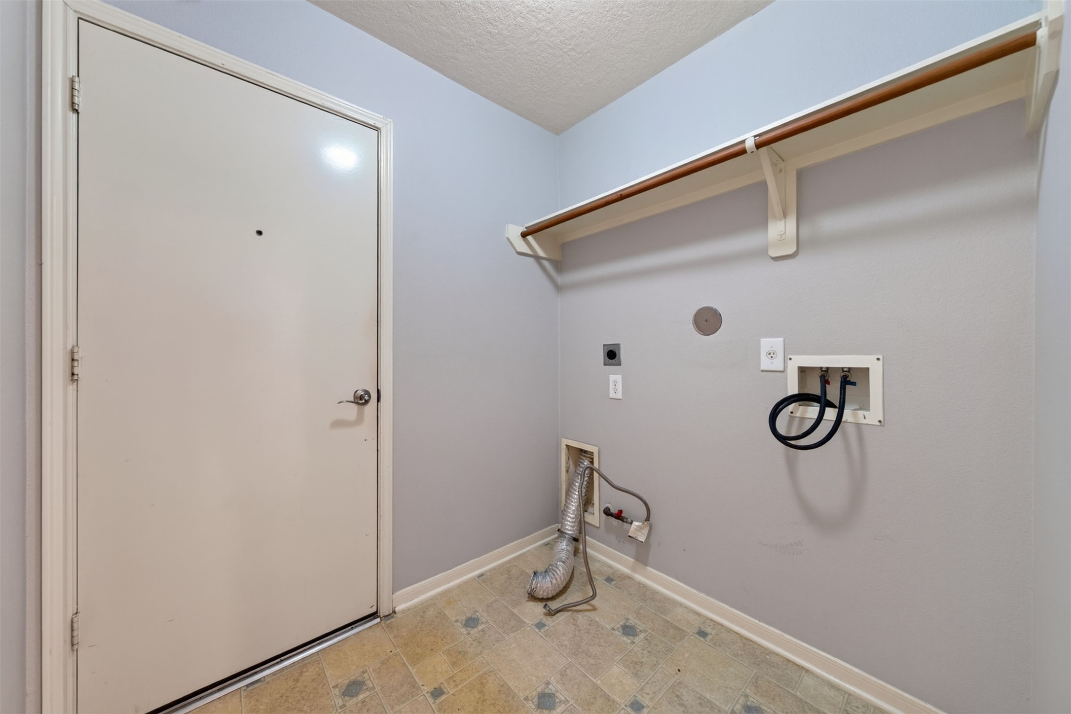 12214 Carriage Oak Circle Property Photo 31