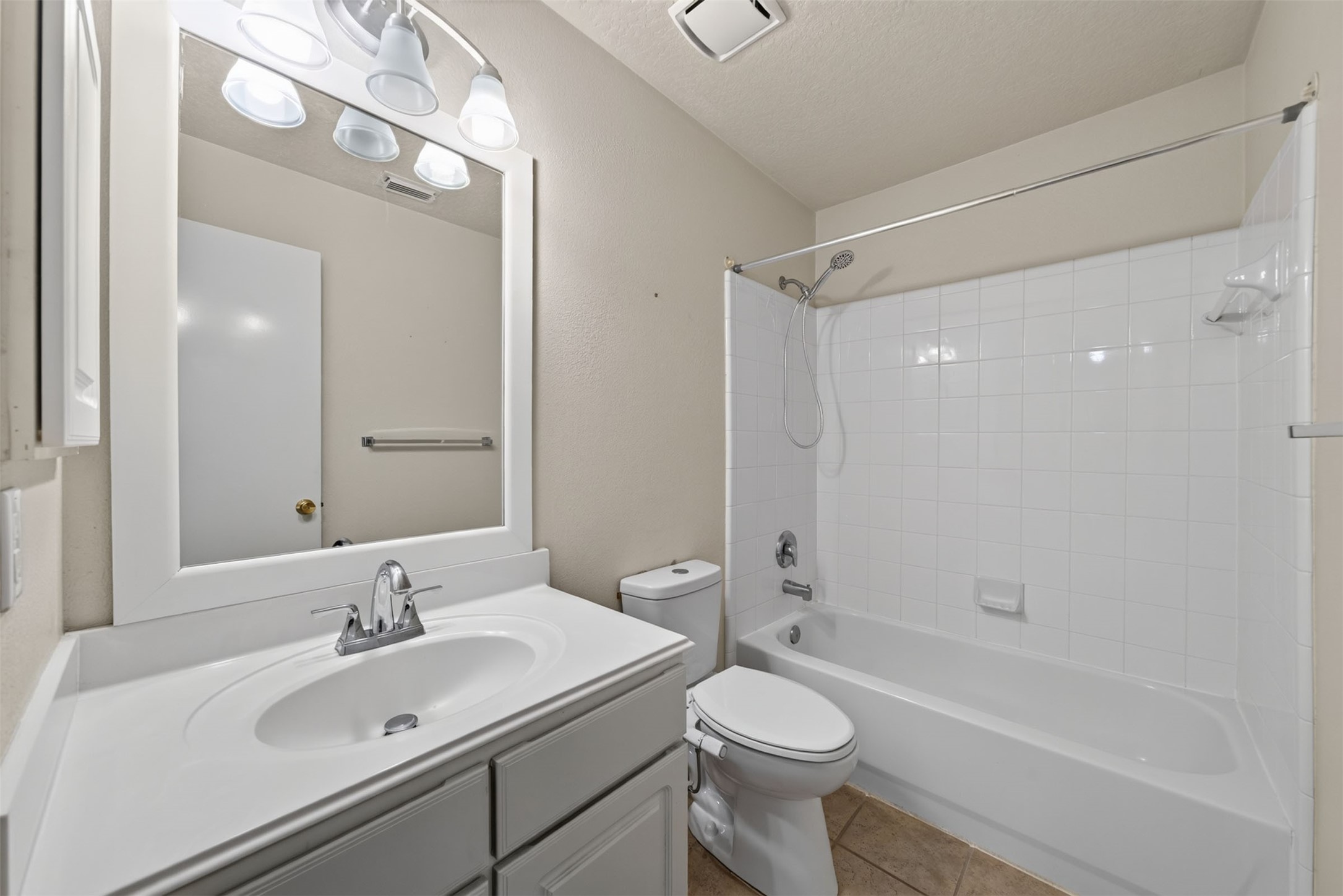 12214 Carriage Oak Circle Property Photo 33