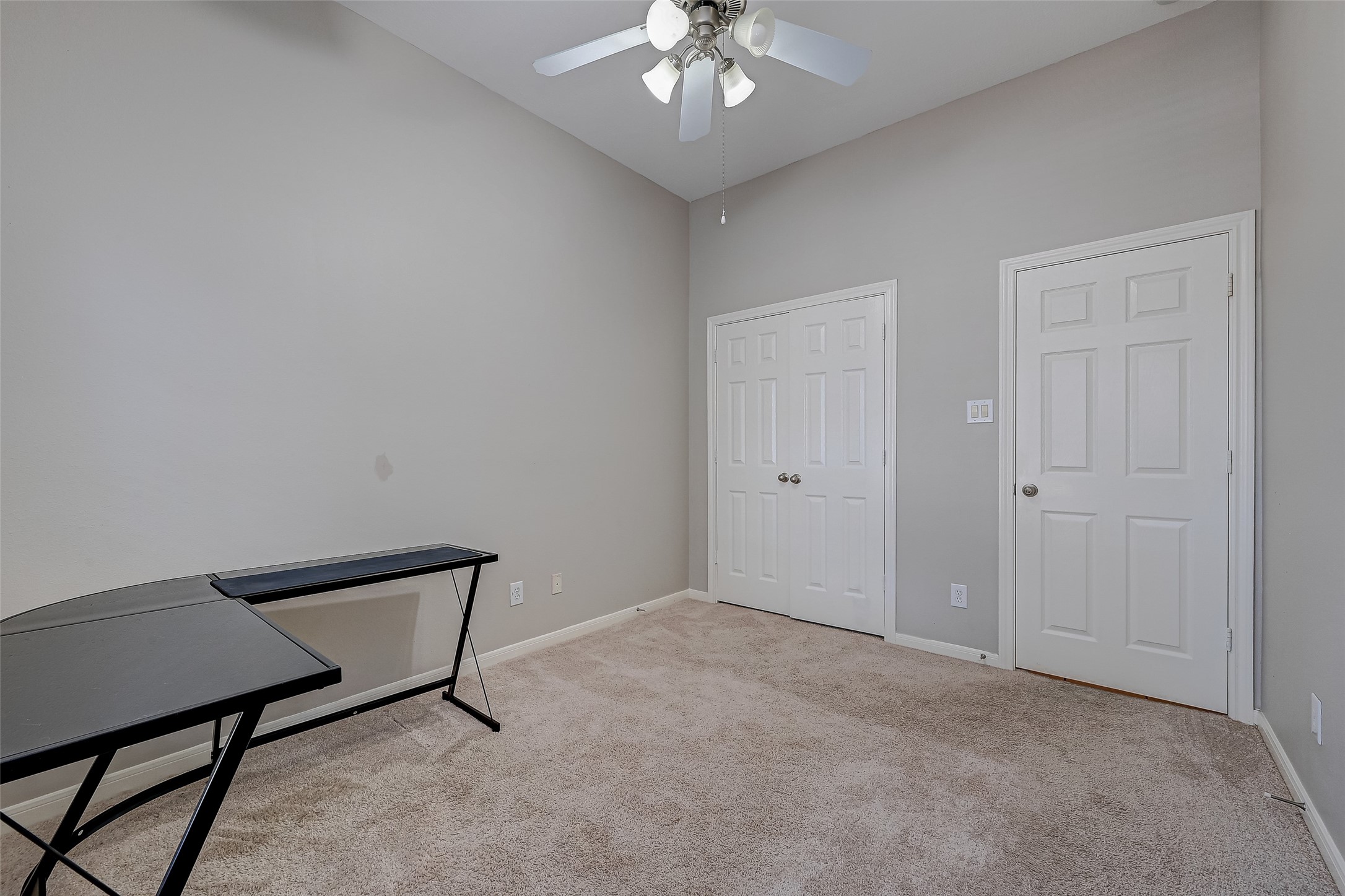 13922 Normandy Court Property Photo 32