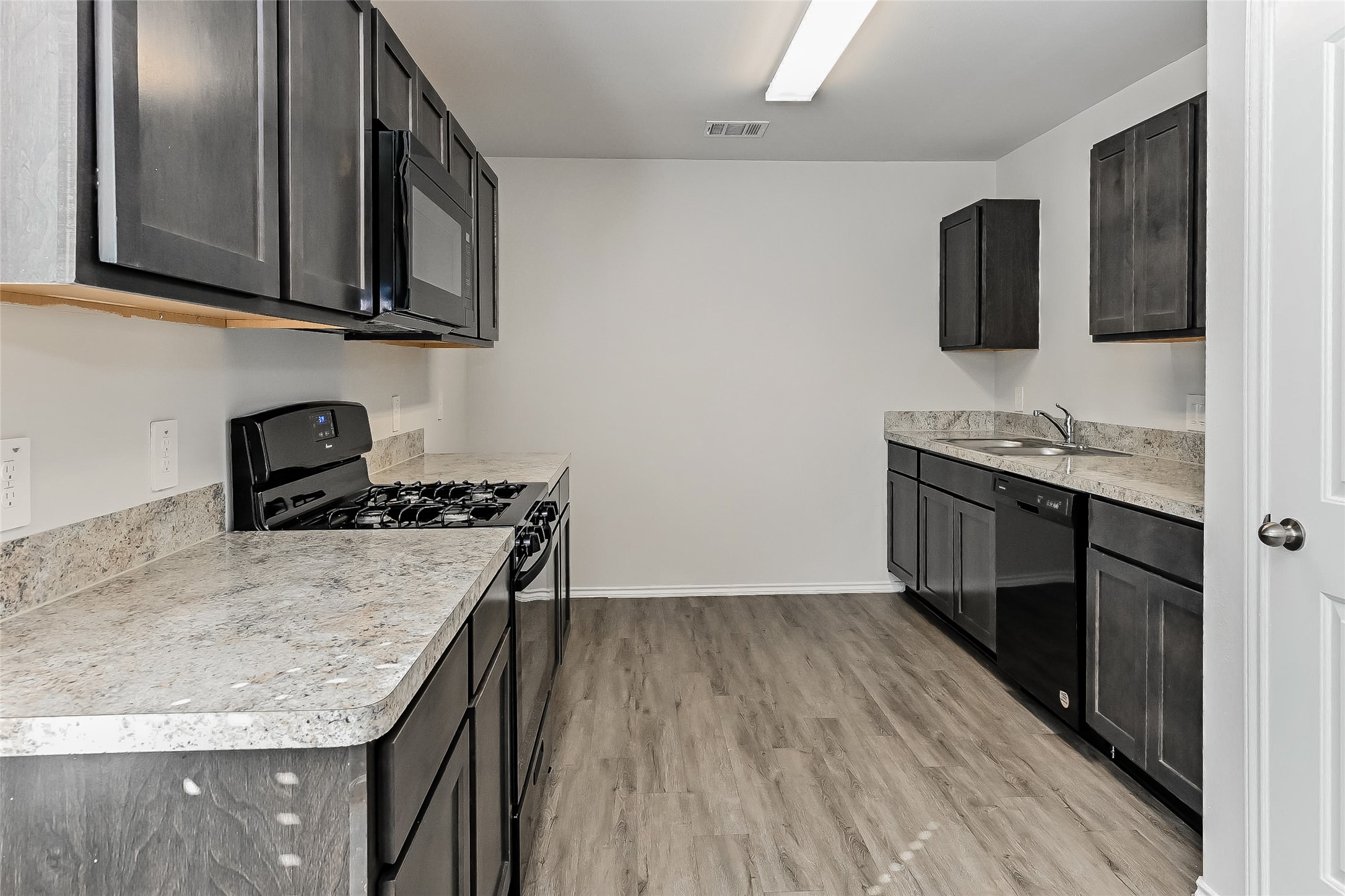 931 Imperial Heights Drive Property Photo 1