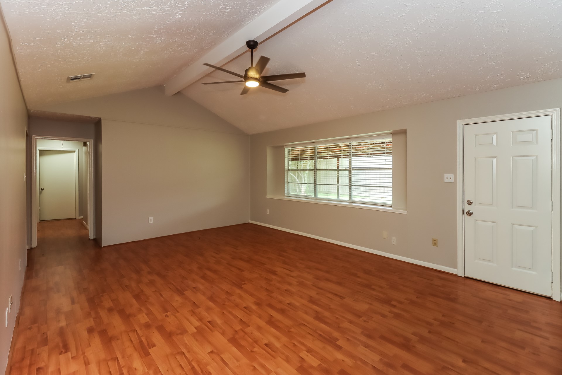16518 Royal Mile Lane Property Photo 3