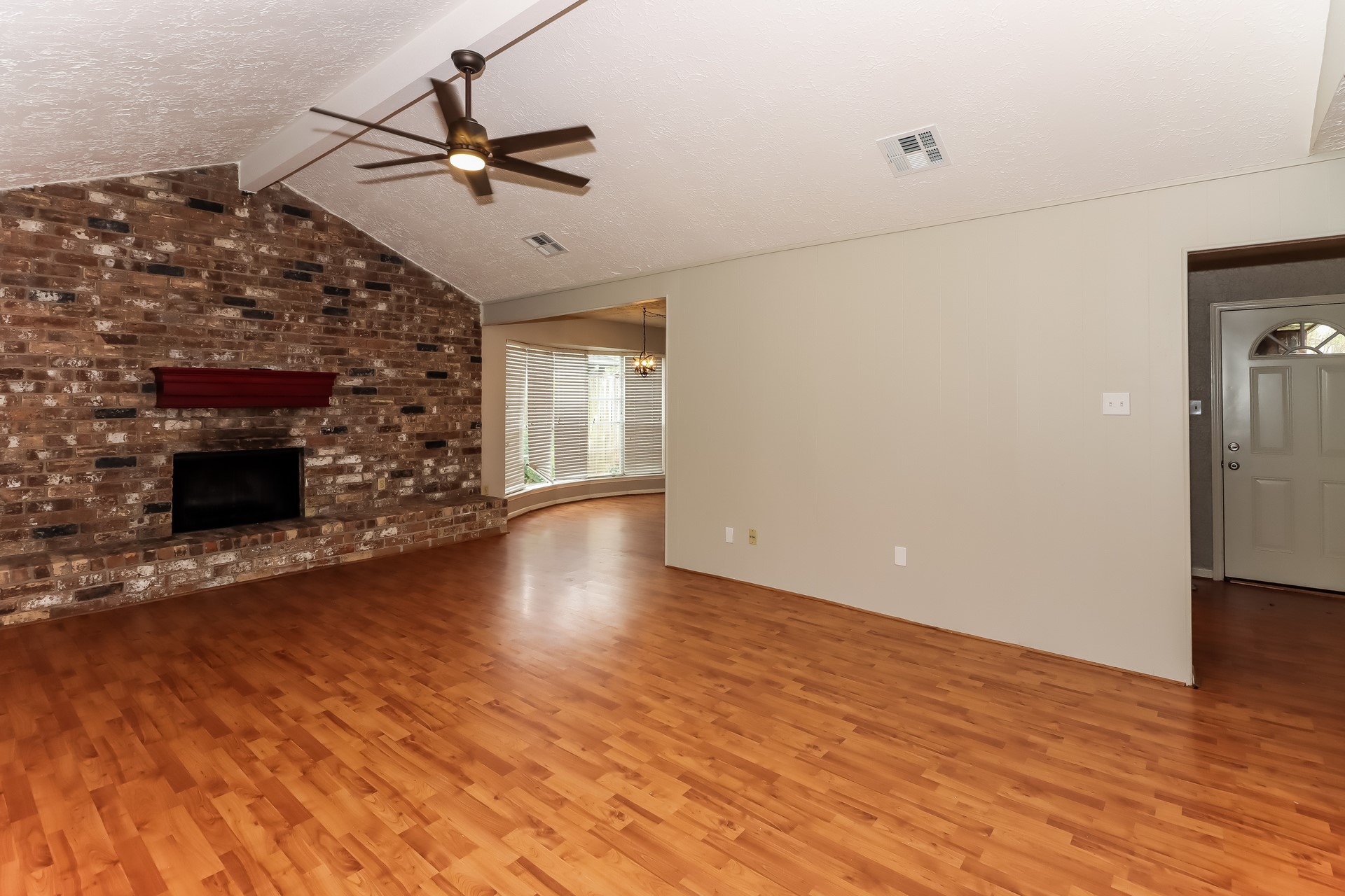 16518 Royal Mile Lane Property Photo 5