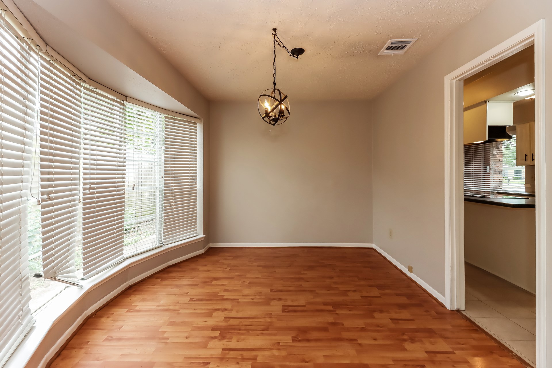 16518 Royal Mile Lane Property Photo 6
