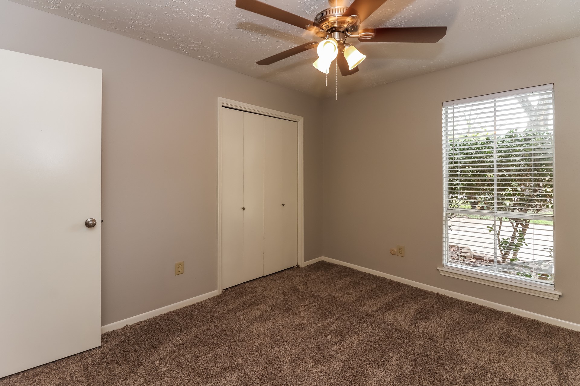 16518 Royal Mile Lane Property Photo 13