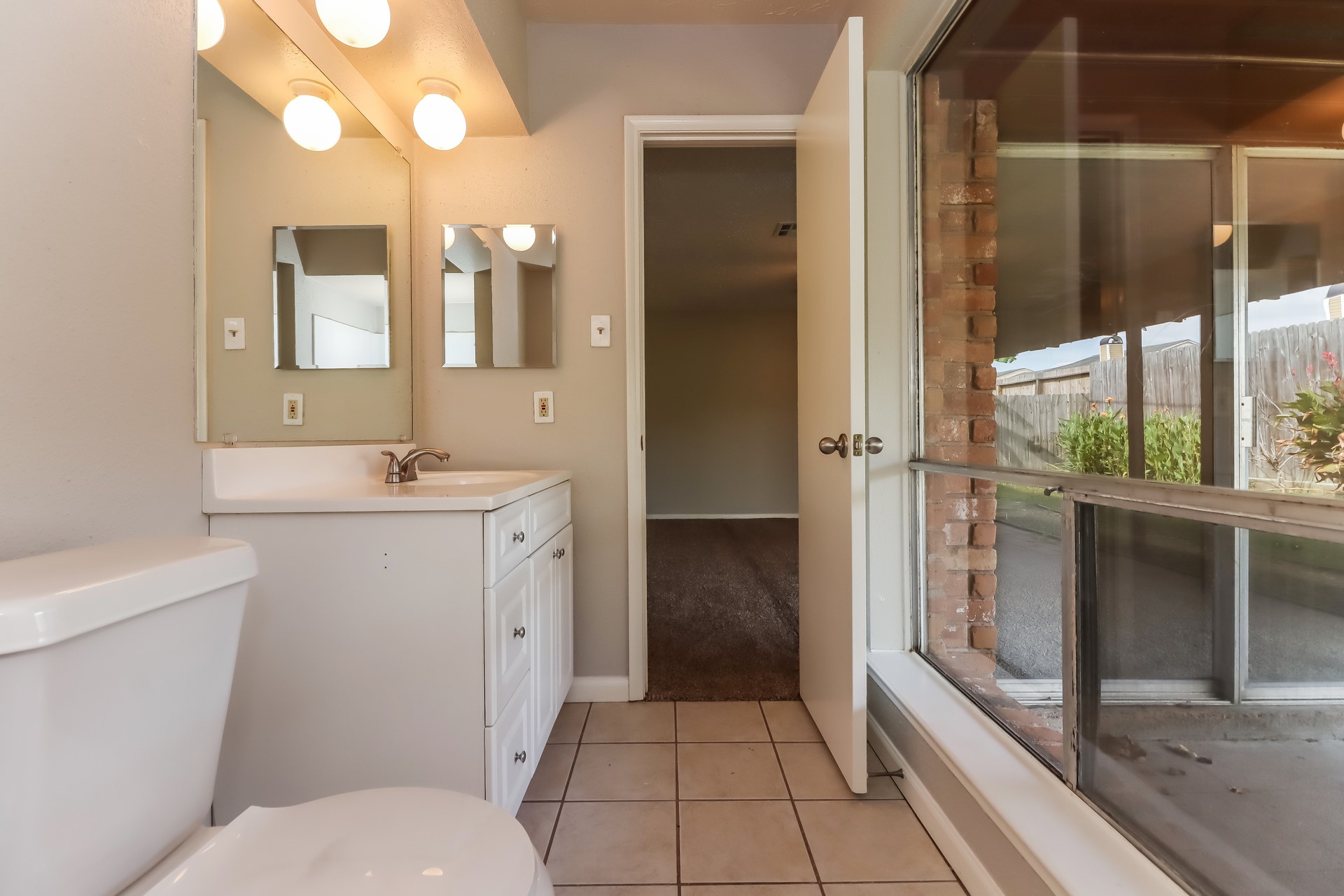 16518 Royal Mile Lane Property Photo 14