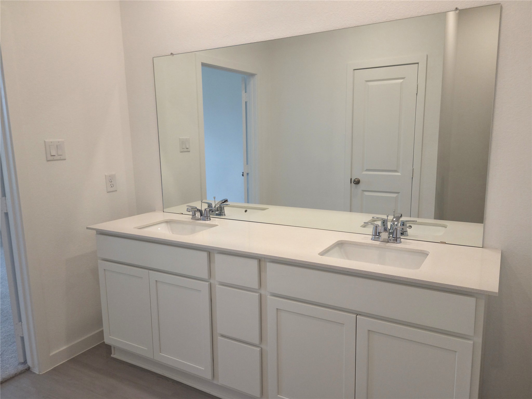 6511 Silver Emperor Lane Property Photo 23