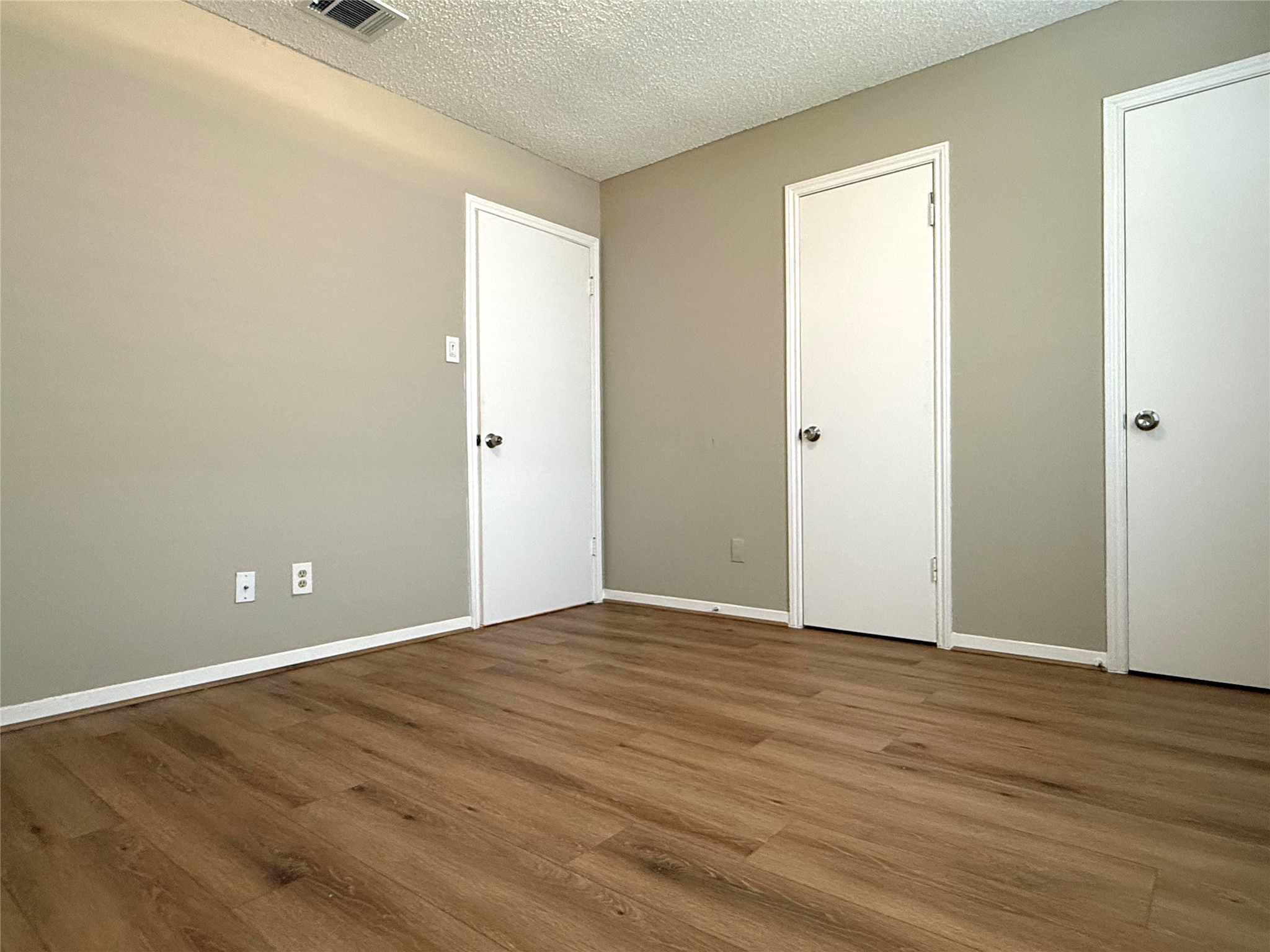 3022 Mosby Drive Property Photo 19