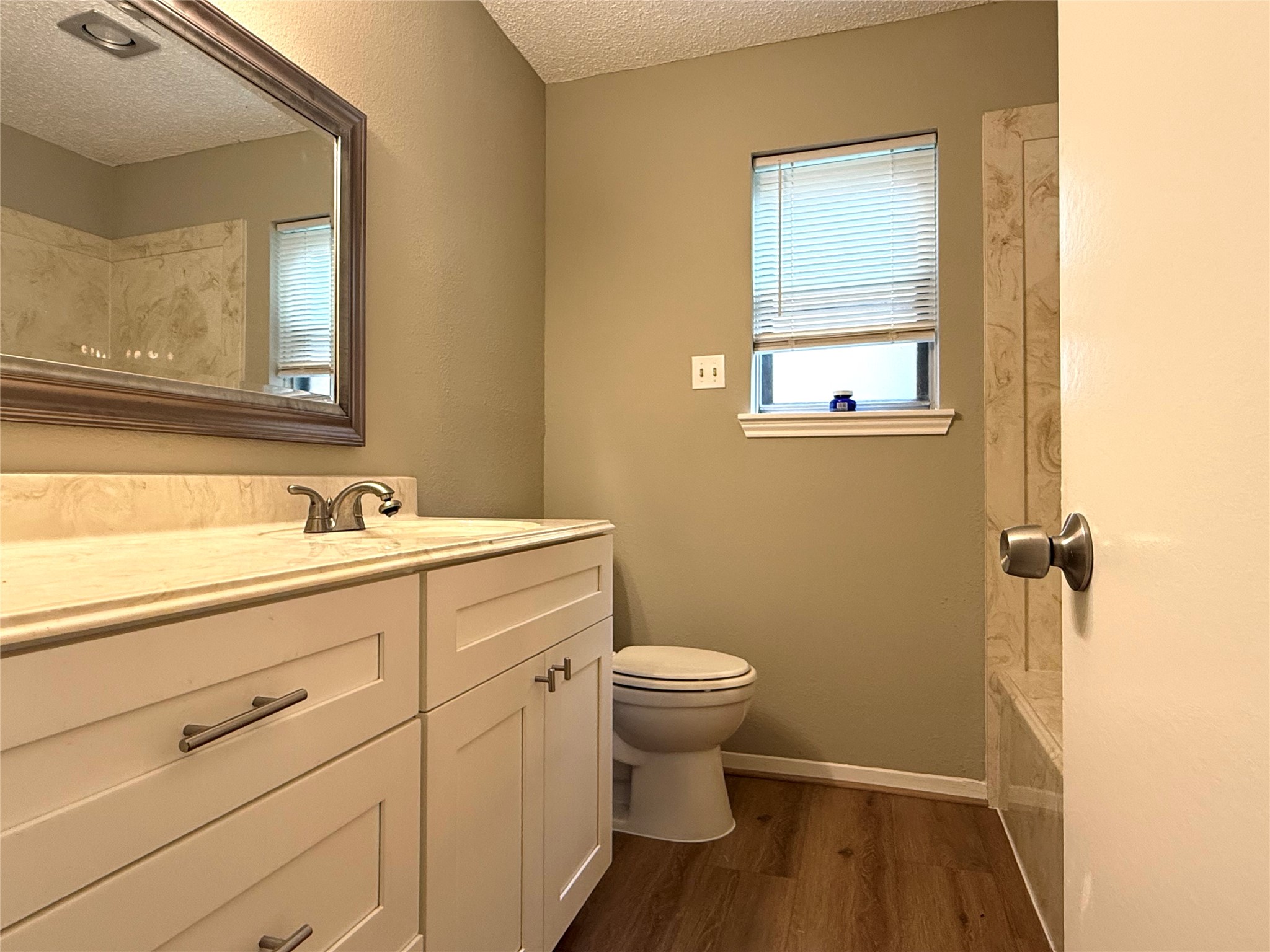 3022 Mosby Drive Property Photo 20