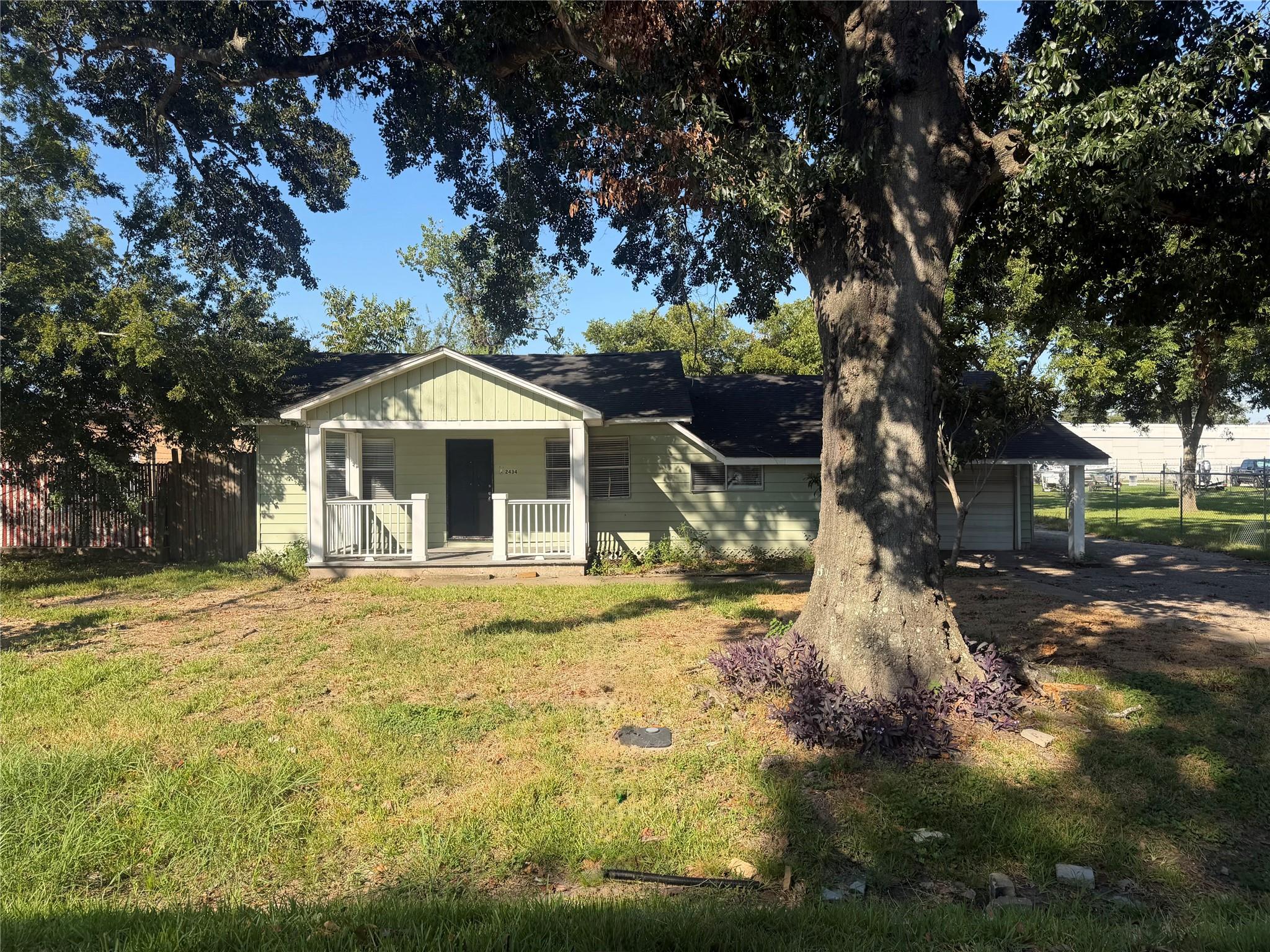 2434 Oleander Drive Property Photo 1