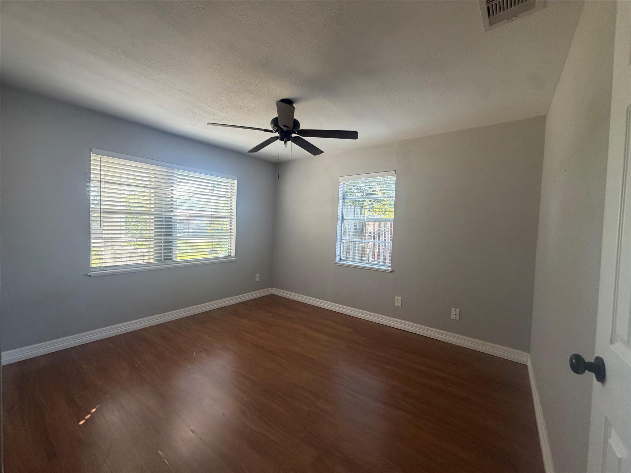 2434 Oleander Drive Property Photo 8