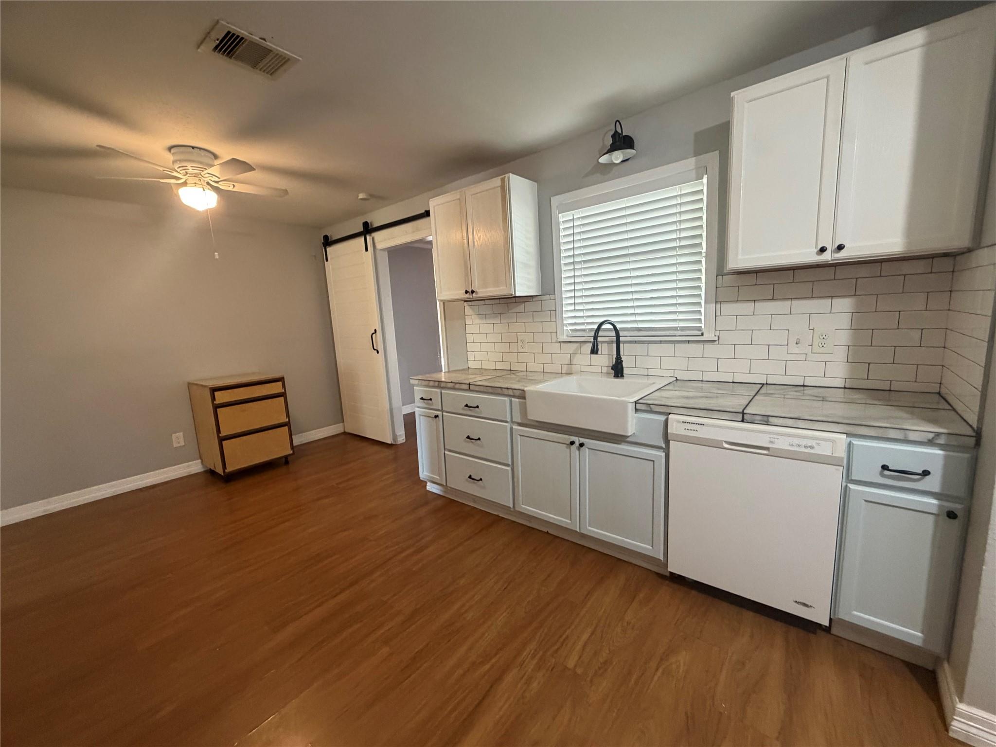 2434 Oleander Drive Property Photo 14