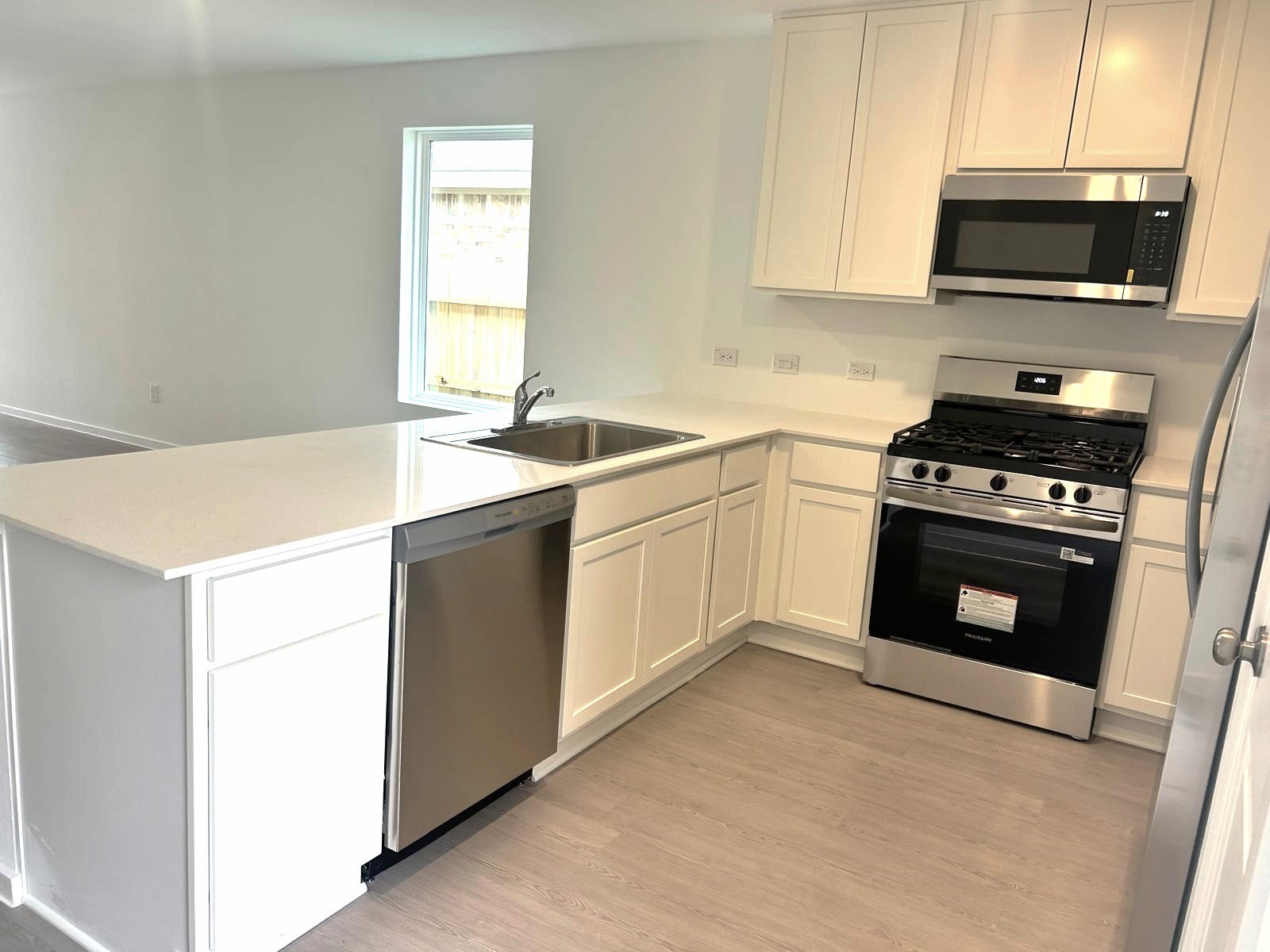 26807 Vanilla Pearls Lane Property Photo 5