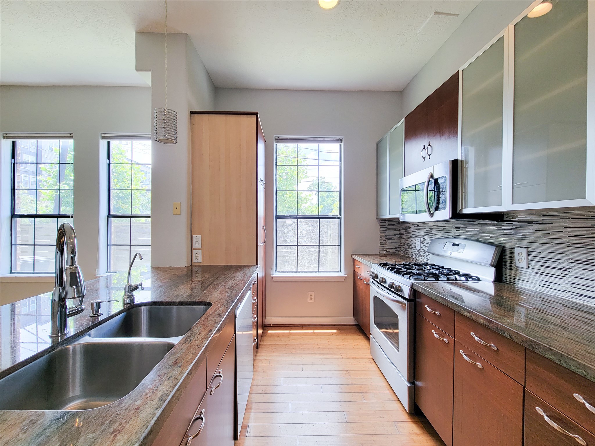 1414 Emancipation Avenue A Property Photo 10