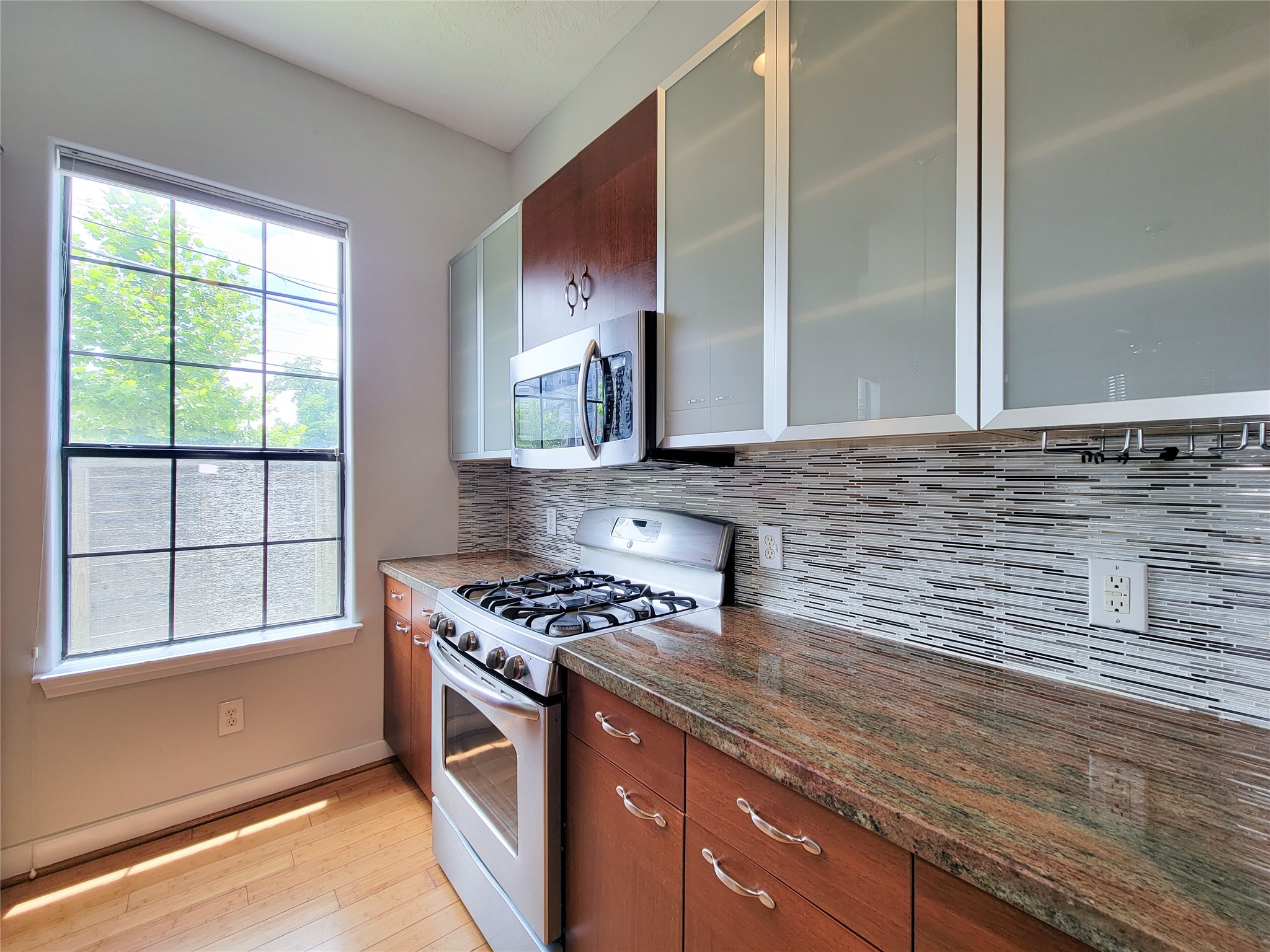 1414 Emancipation Avenue A Property Photo 11