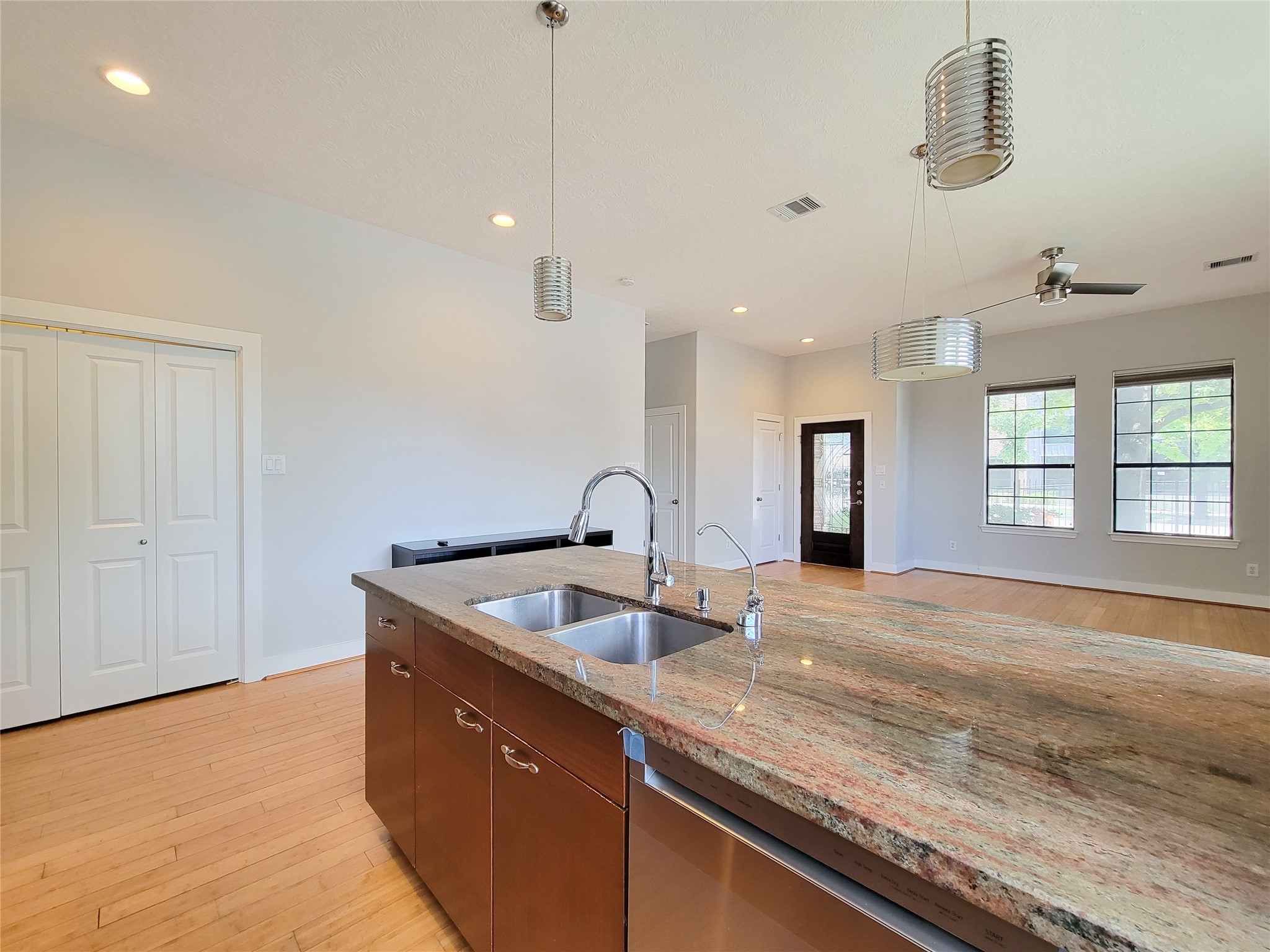 1414 Emancipation Avenue A Property Photo 12