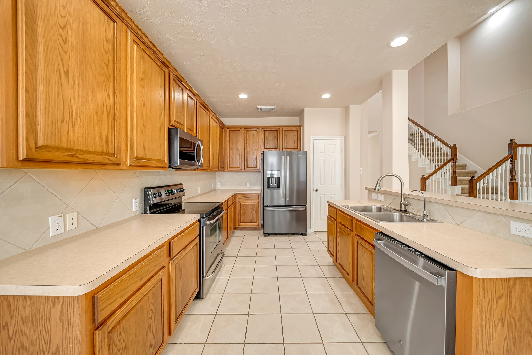 18106 Linden Forest Lane Property Photo 13