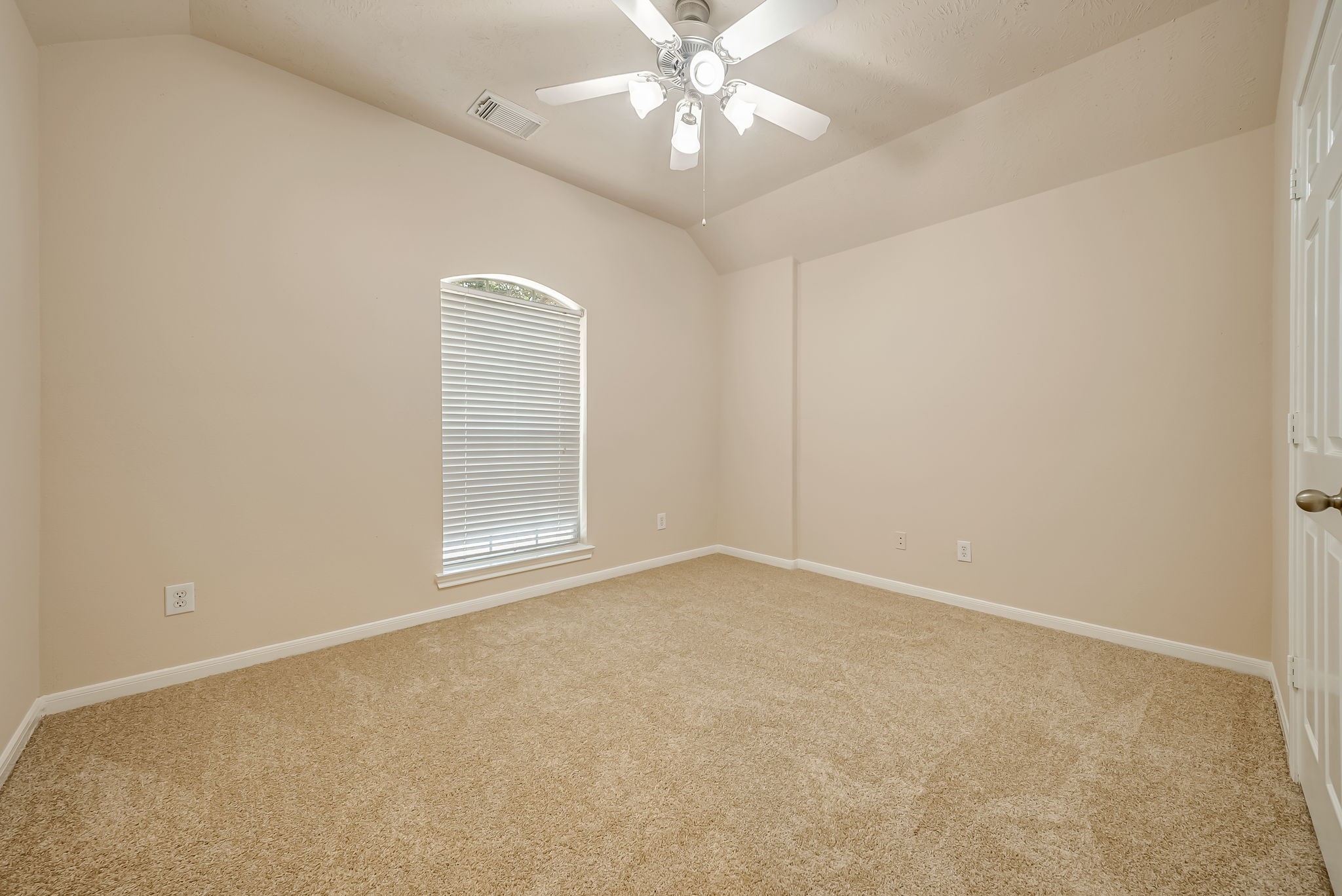 18106 Linden Forest Lane Property Photo 31