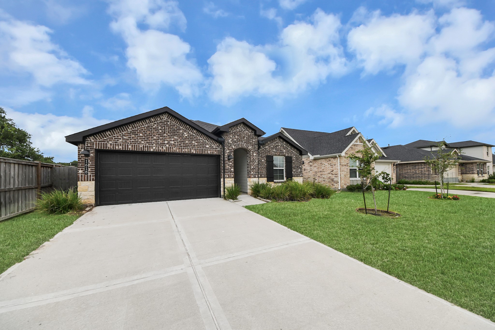 1618 Westway Drive Property Photo 3