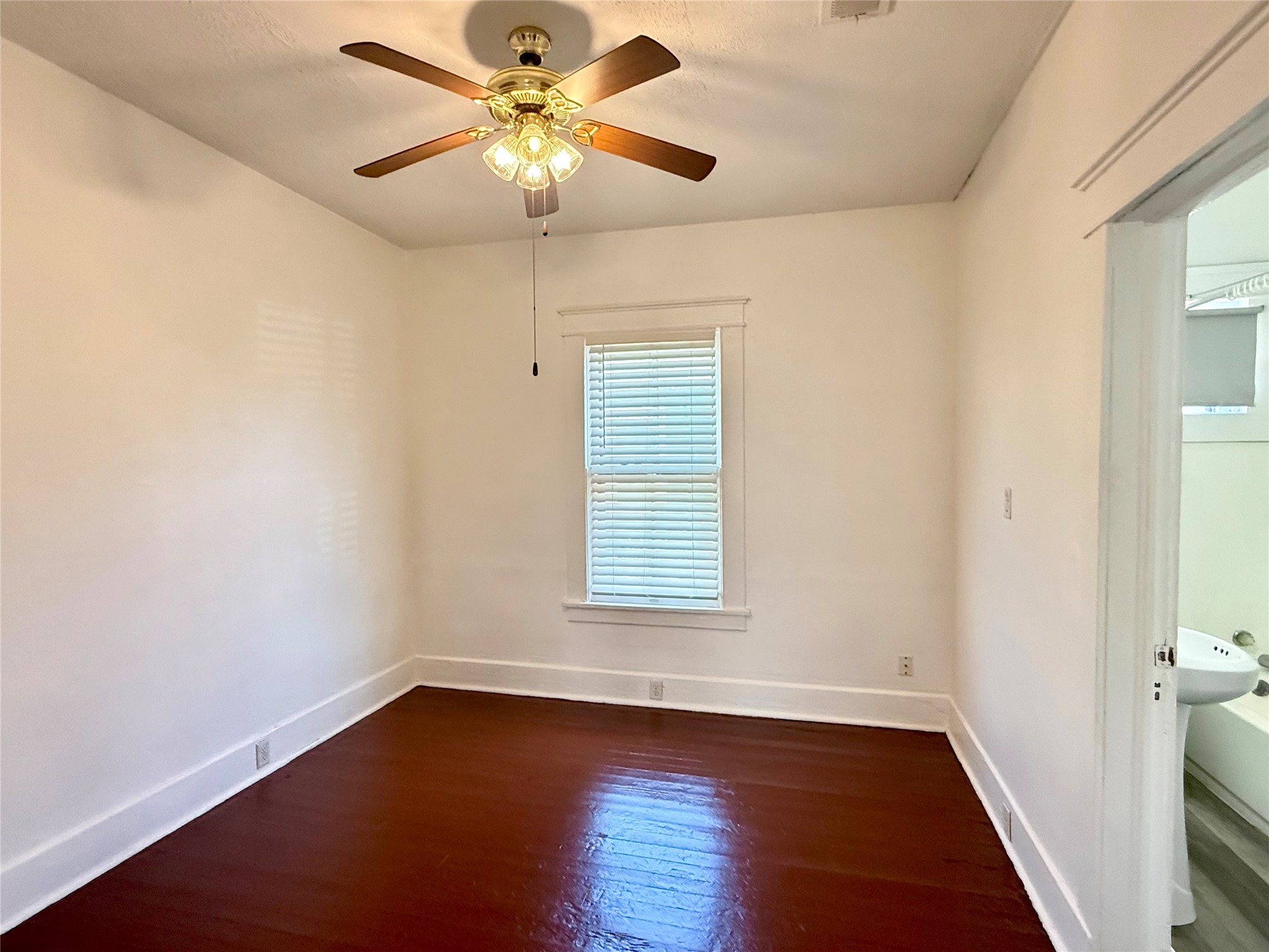 1916 26th Street Property Photo 26