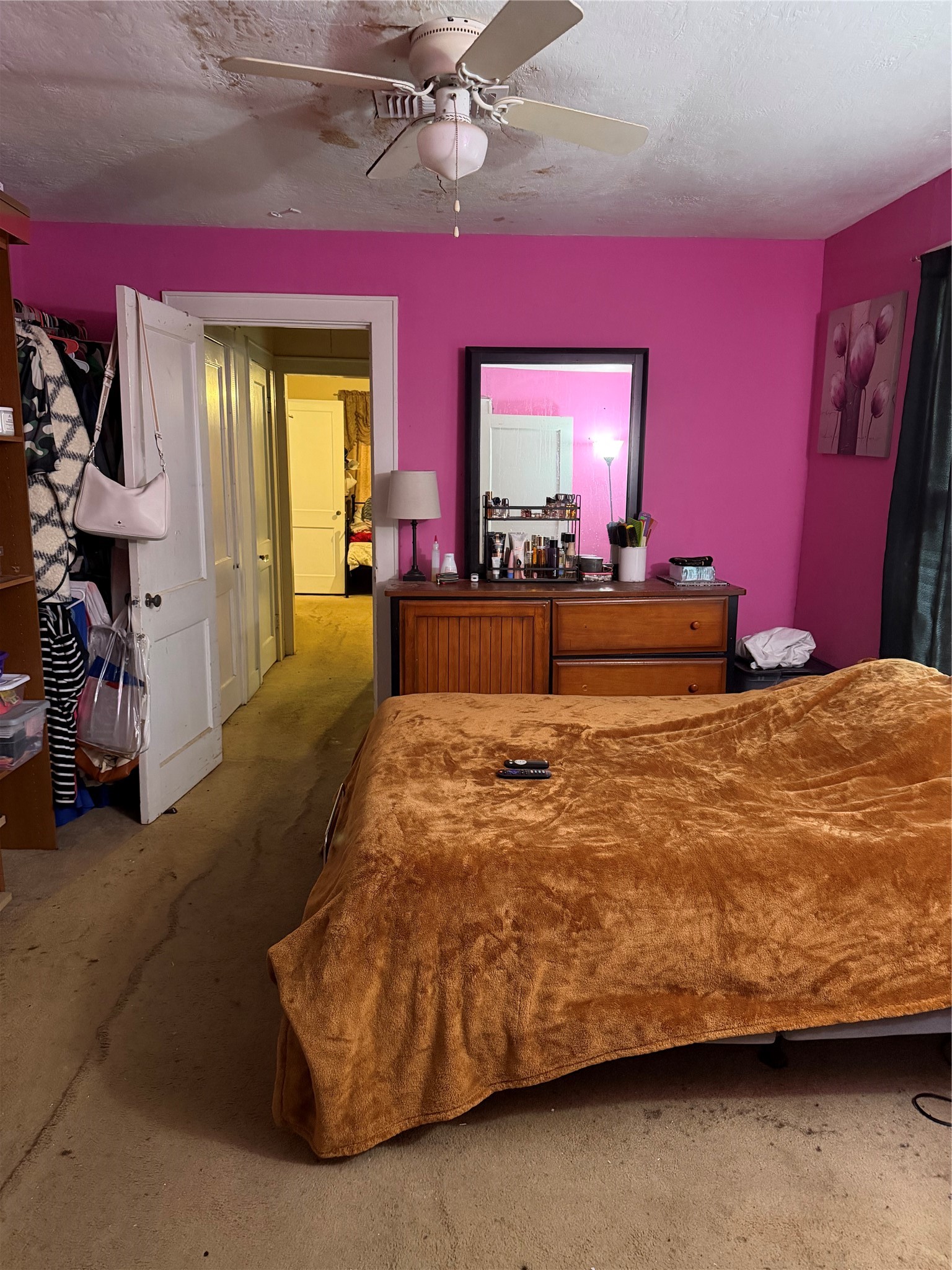 6211 Los Angeles Street Property Photo 3