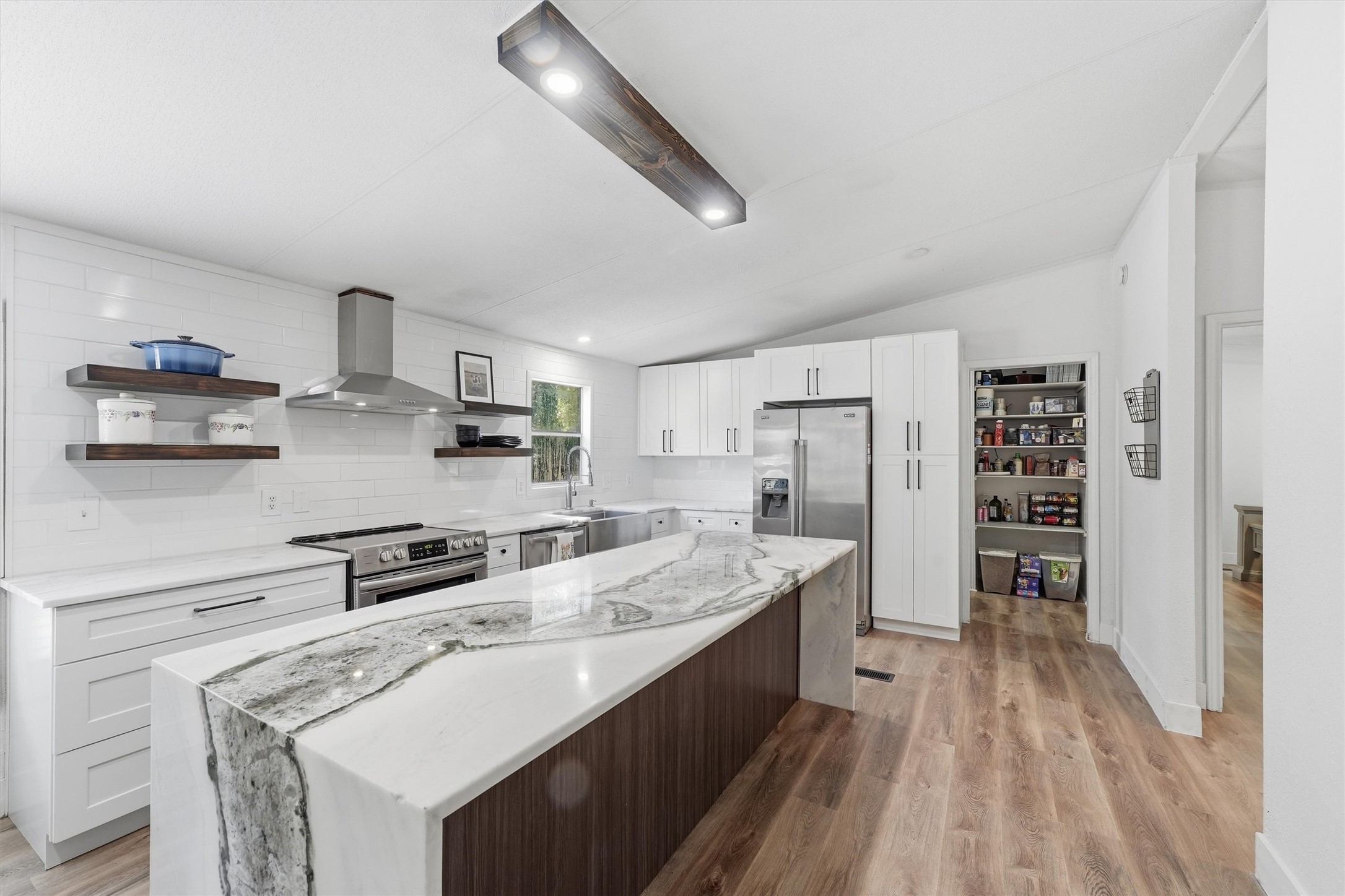 104 Plantation Drive Property Photo 7