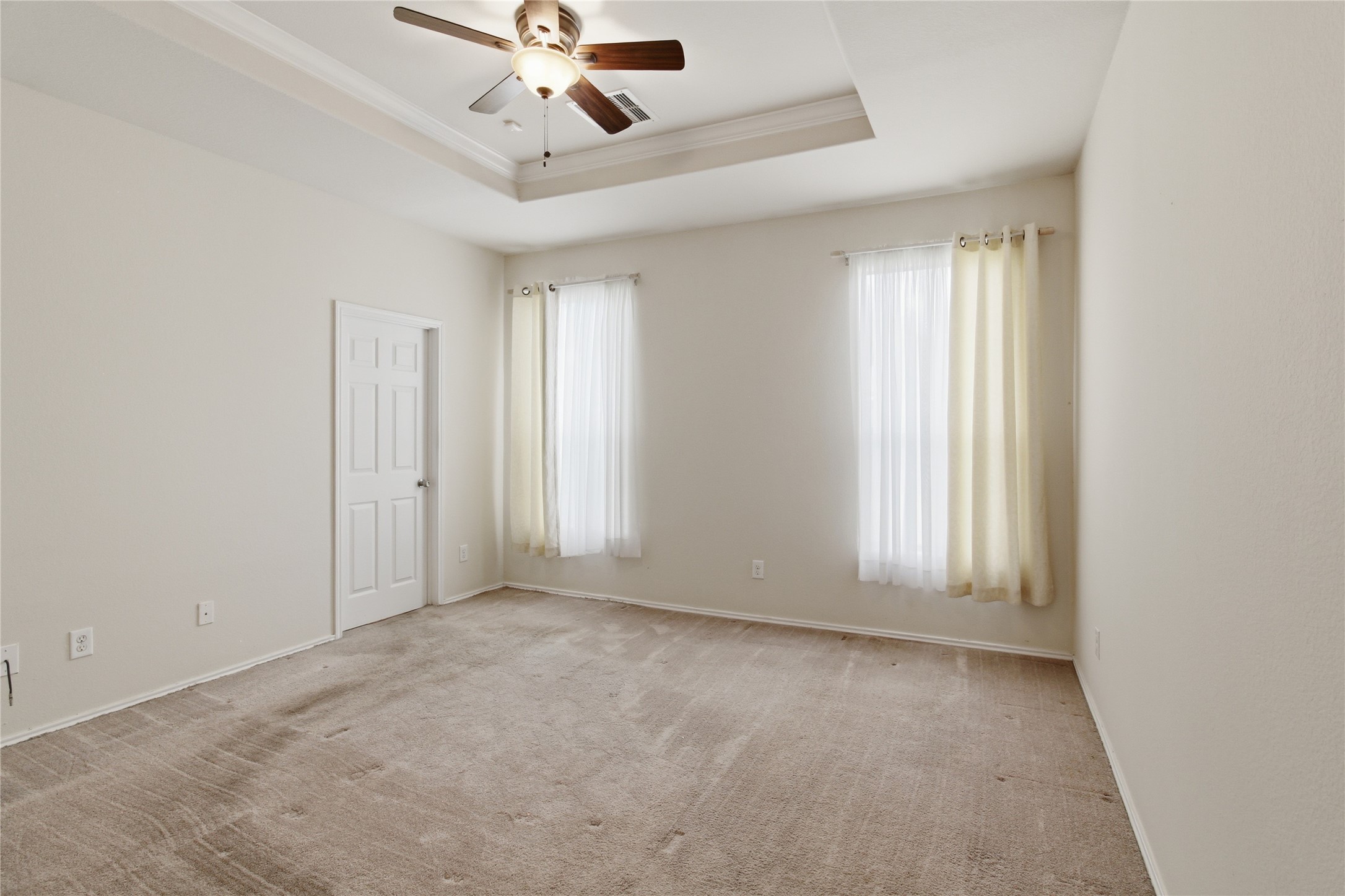 19910 Roycroft Lane Property Photo 18