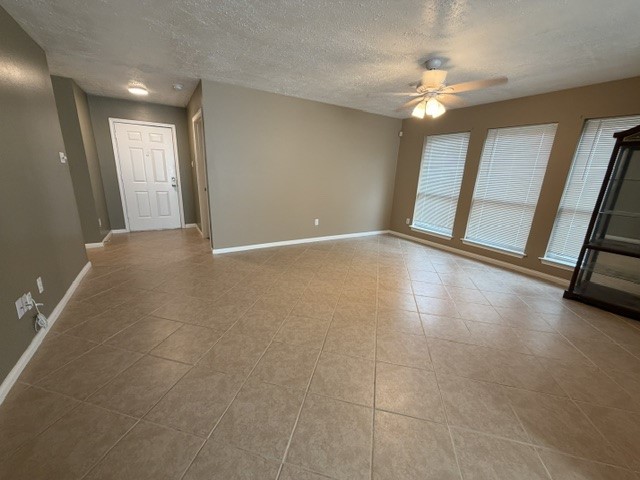 16123 Canaridge Drive Property Photo 4