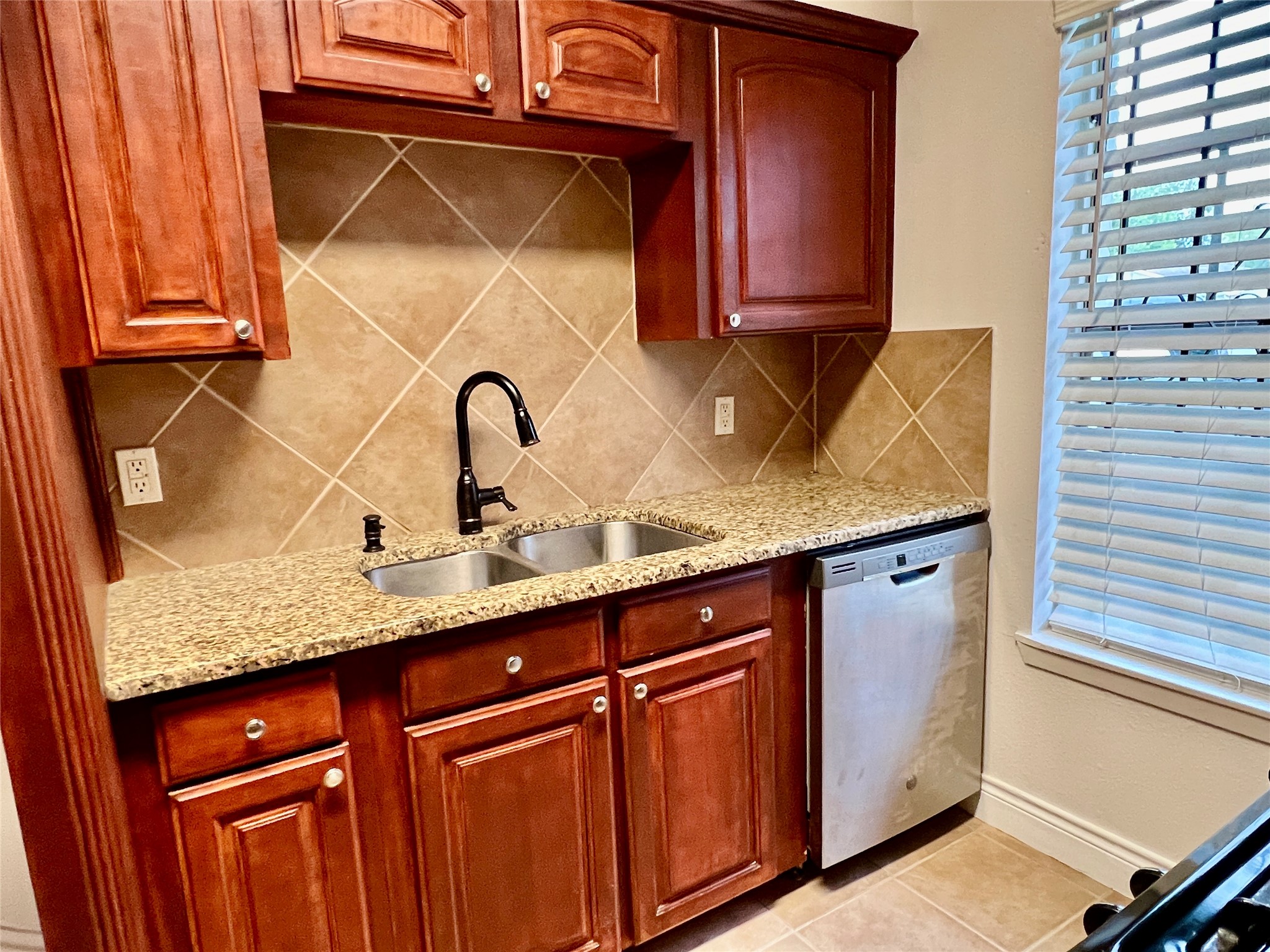 12110 Murr Way Property Photo 7