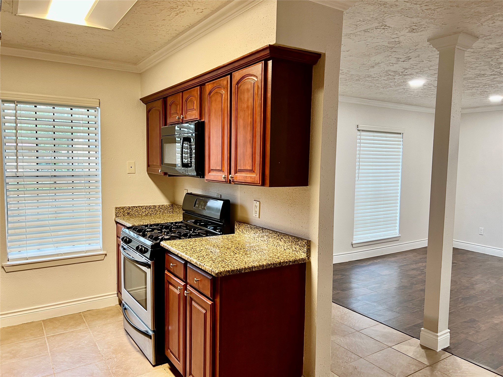 12110 Murr Way Property Photo 9