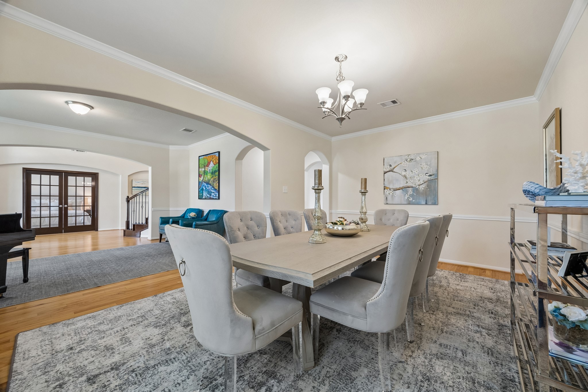 2400 Lakeway Drive Property Photo 11