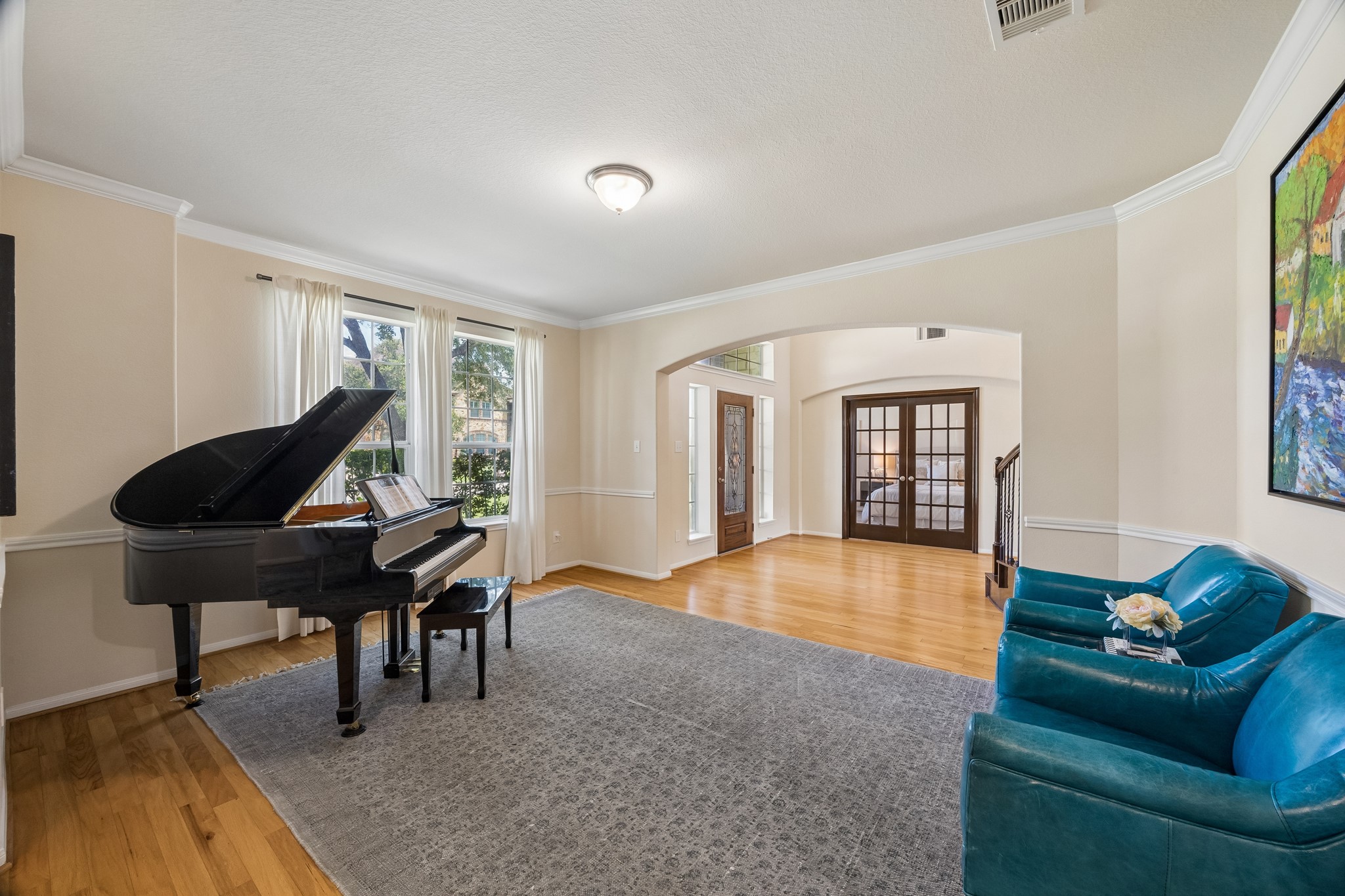 2400 Lakeway Drive Property Photo 12