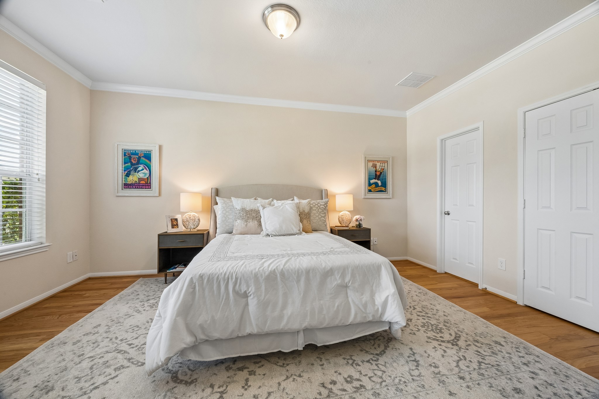 2400 Lakeway Drive Property Photo 16