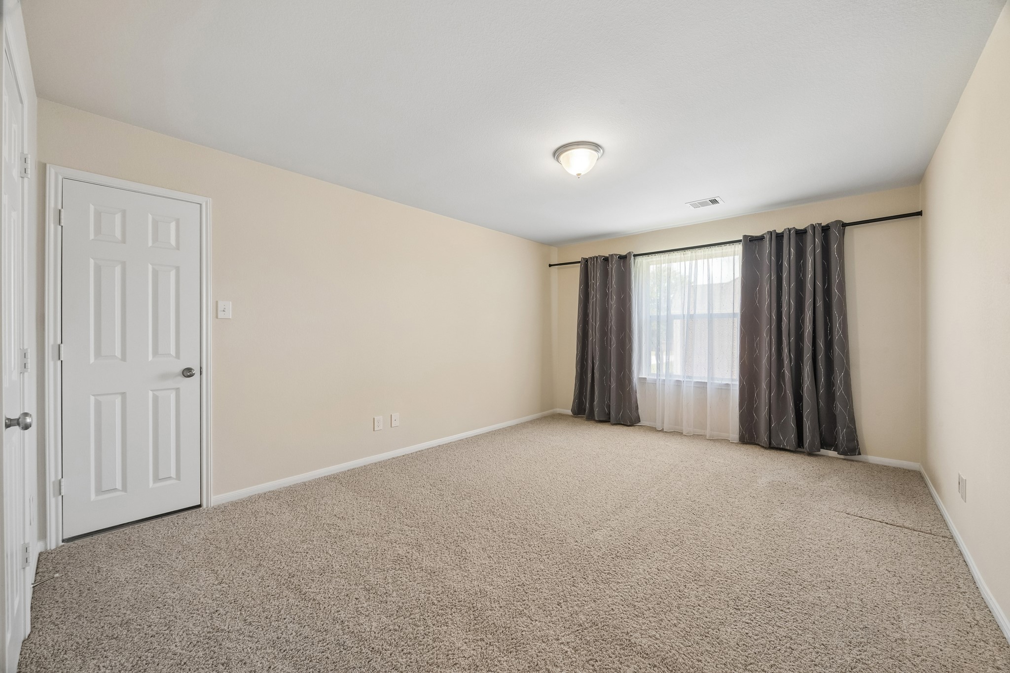 2400 Lakeway Drive Property Photo 35