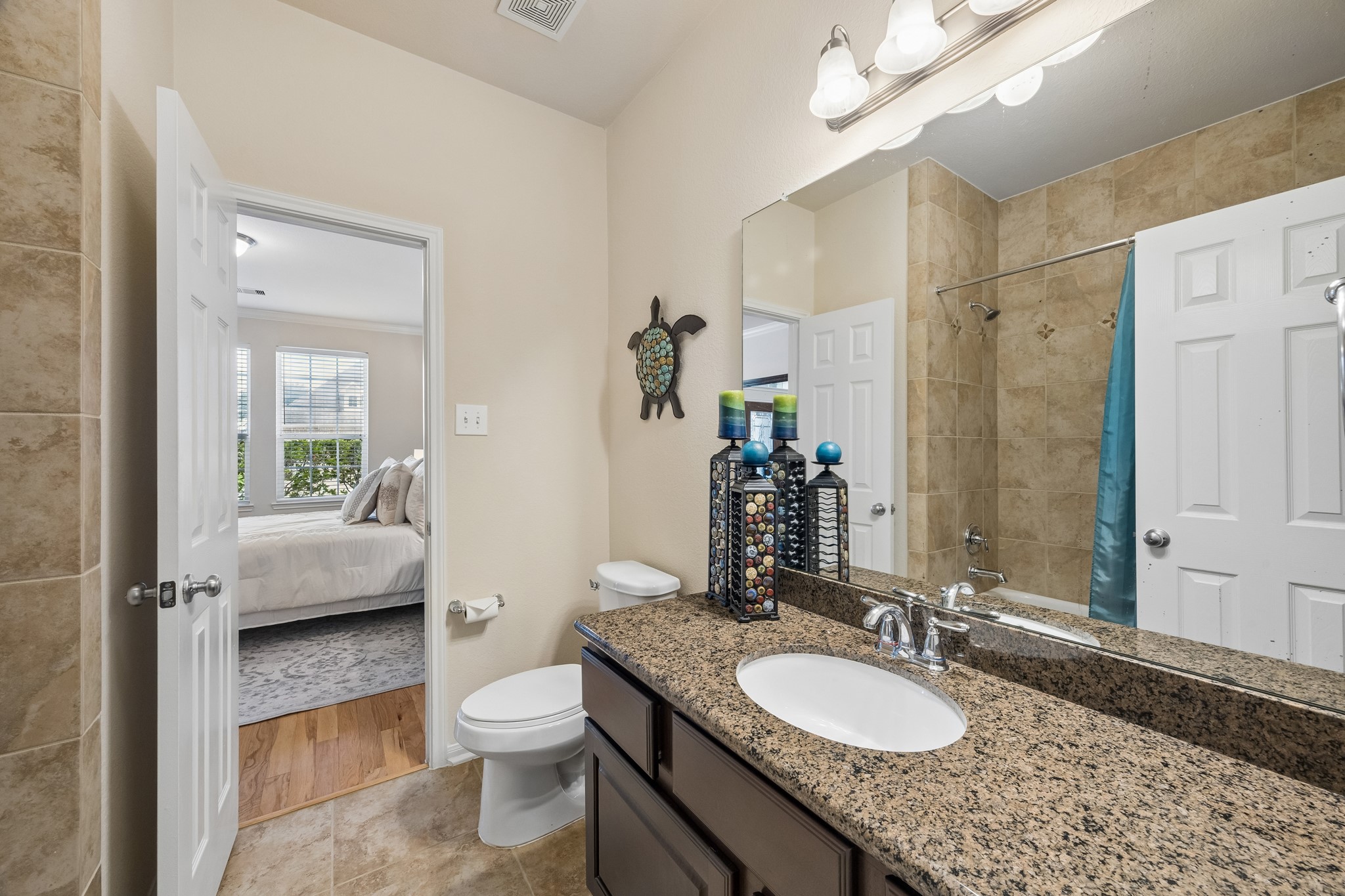 2400 Lakeway Drive Property Photo 37