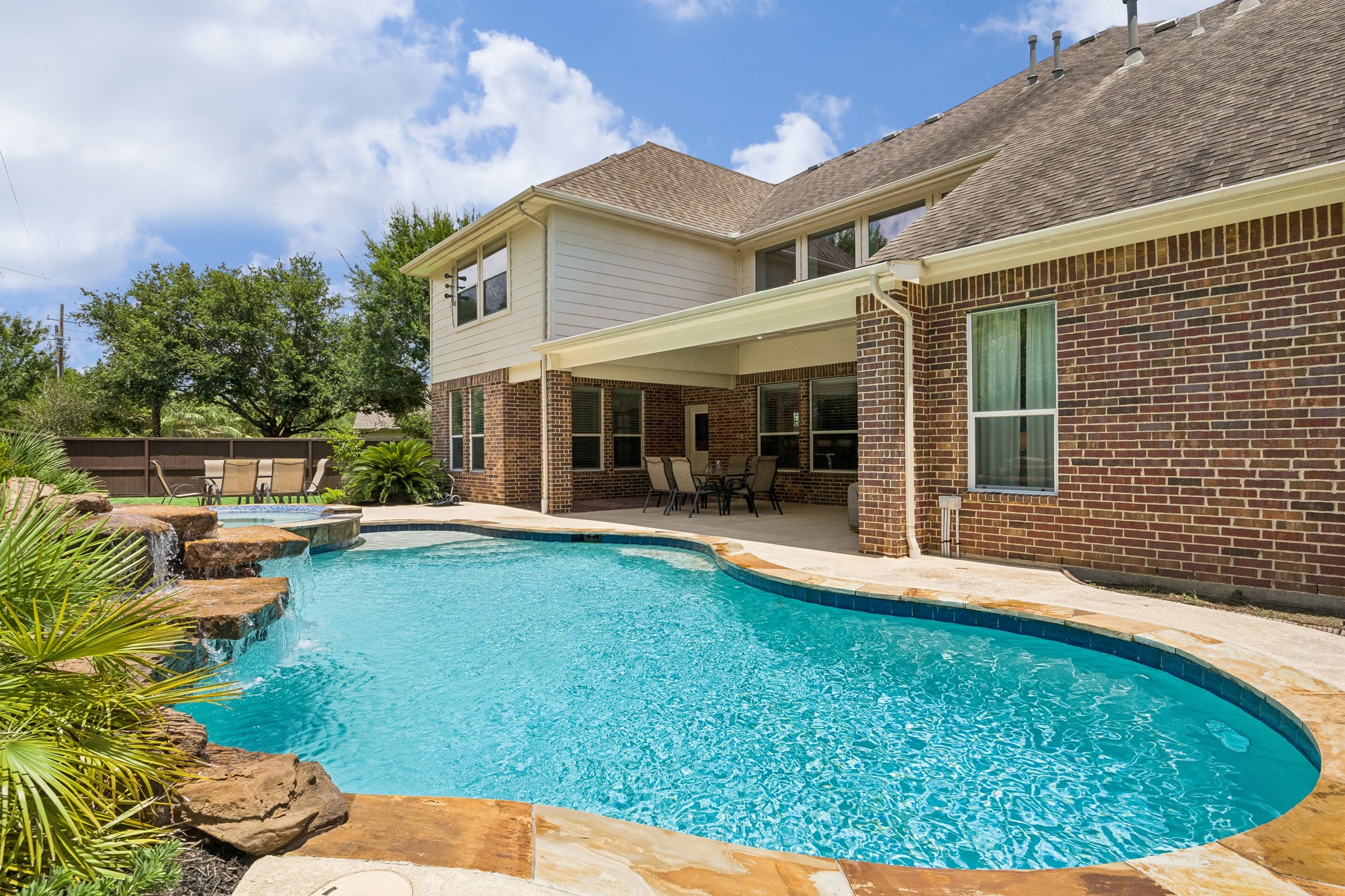2400 Lakeway Drive Property Photo 46
