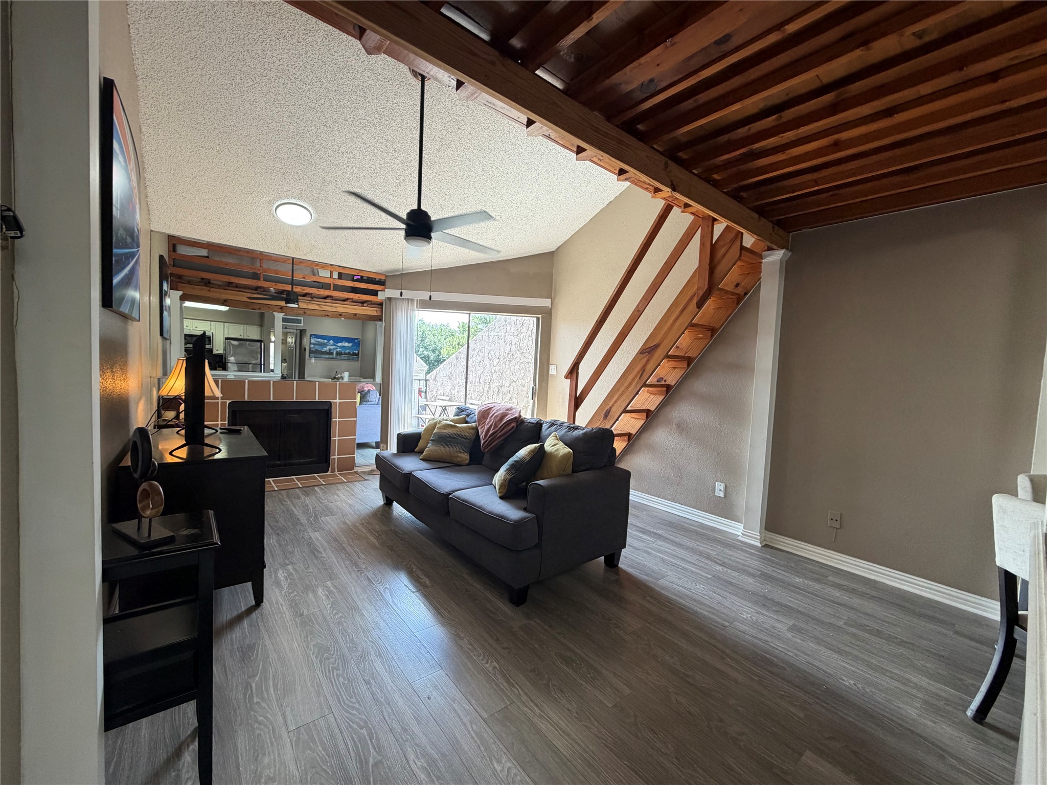 10855 Meadowglen Lane 8 Property Photo 1