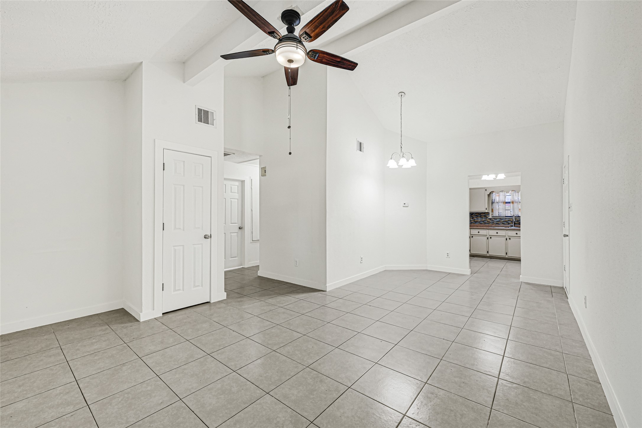 11619 Birch Run Lane Property Photo 6