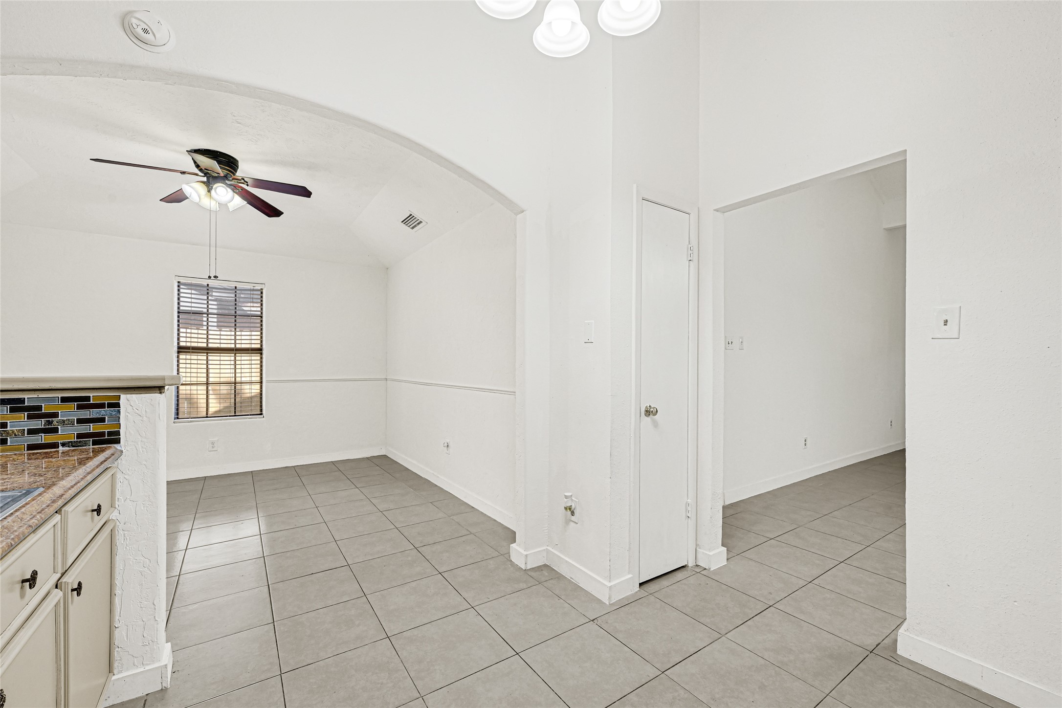 11619 Birch Run Lane Property Photo 11