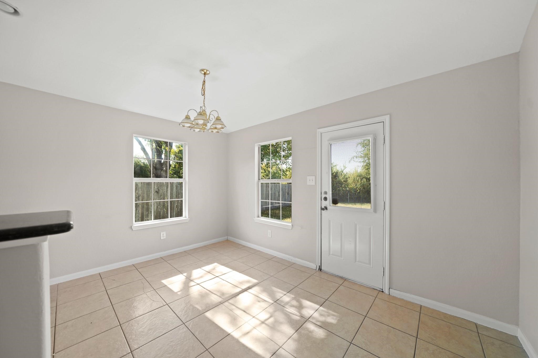 1626 Dove Run Property Photo 4