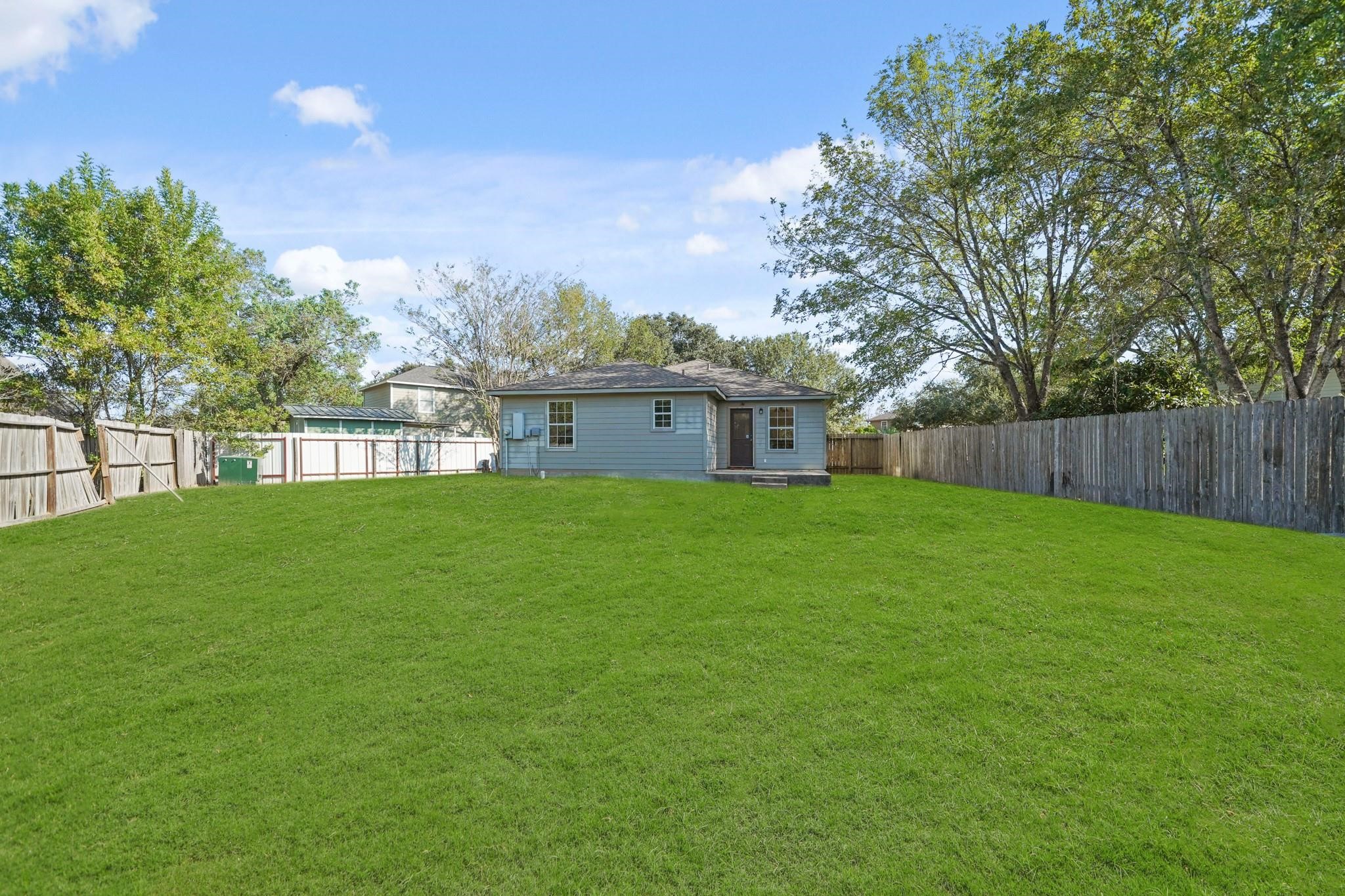 1626 Dove Run Property Photo 11