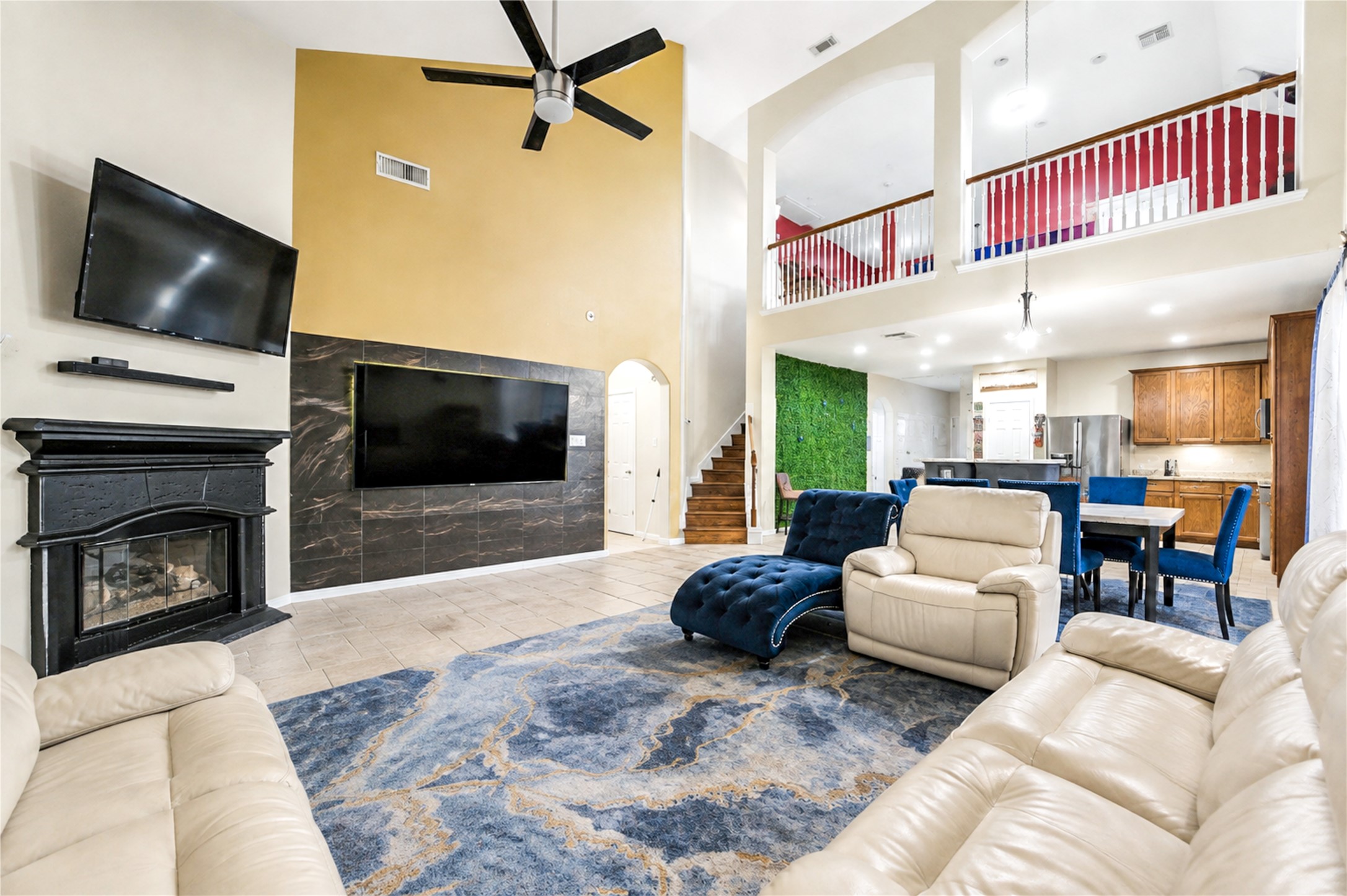 5732 Strong Creek Drive Property Photo 2
