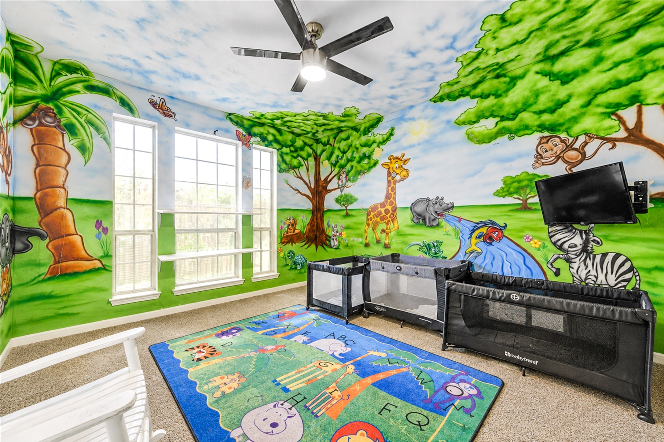 5732 Strong Creek Drive Property Photo 13