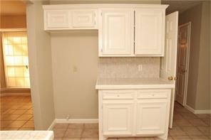 553 Roanoke St Drive Property Photo 6