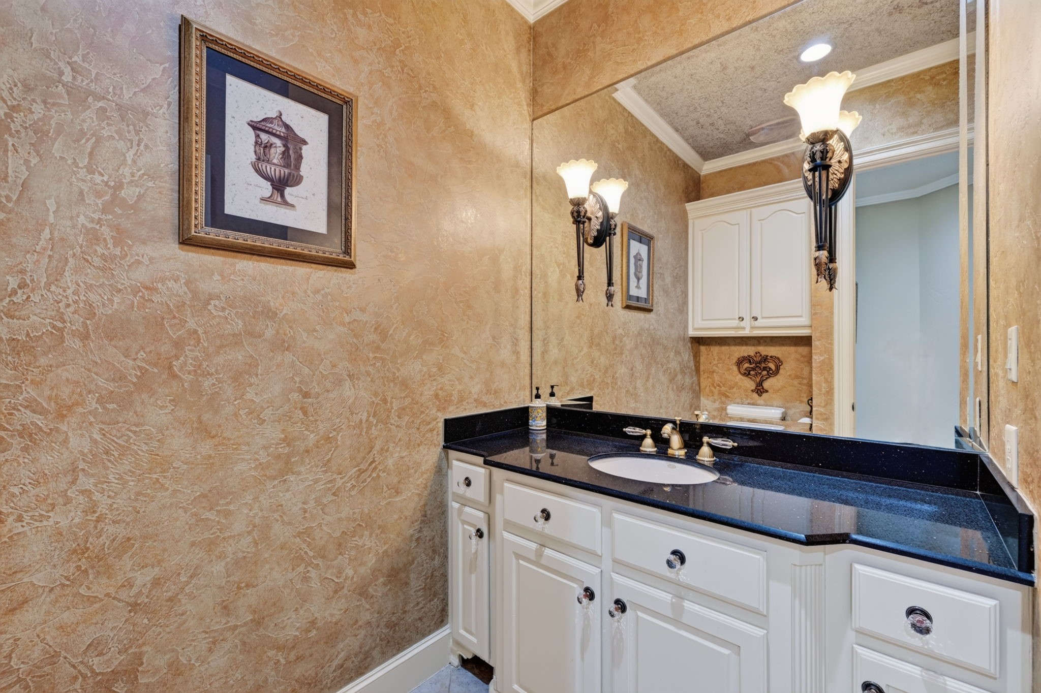 131 Lake Sterling Gate Drive Property Photo 15