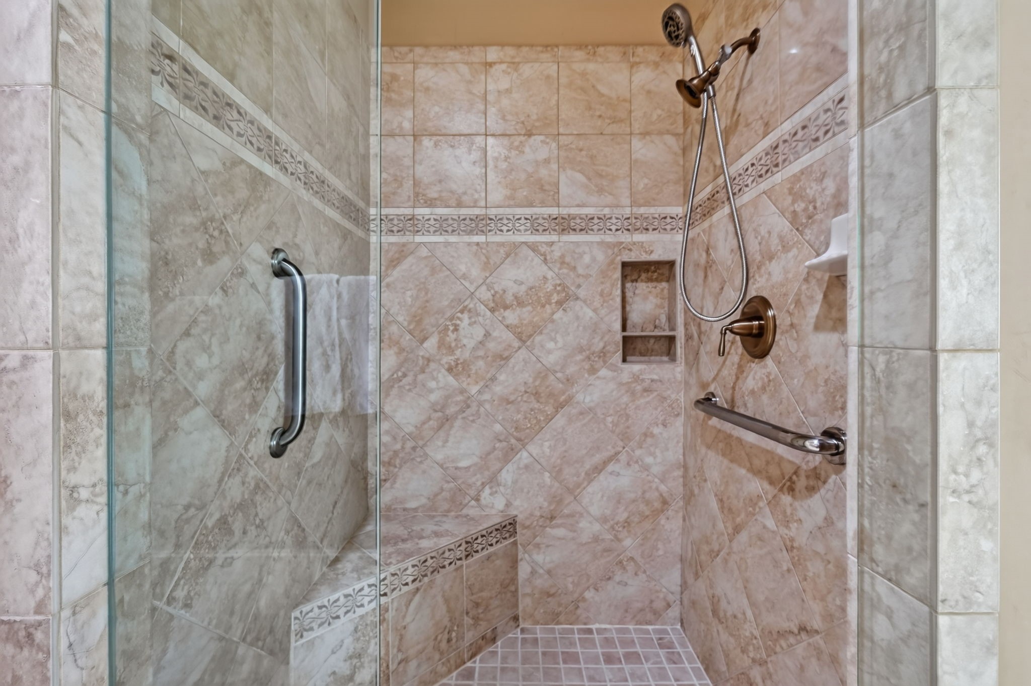 131 Lake Sterling Gate Drive Property Photo 32