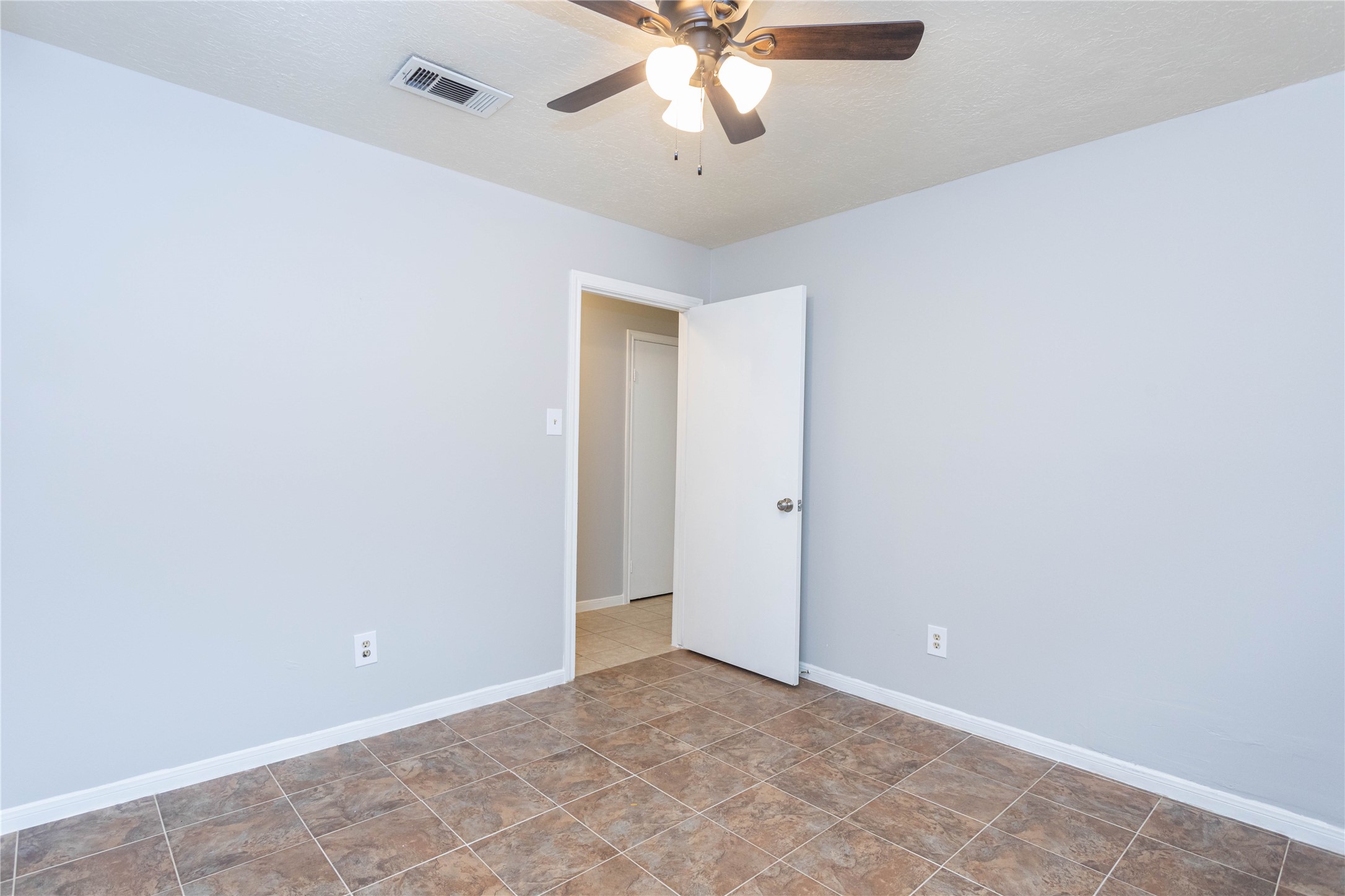 2921 Chicago Street Property Photo 20