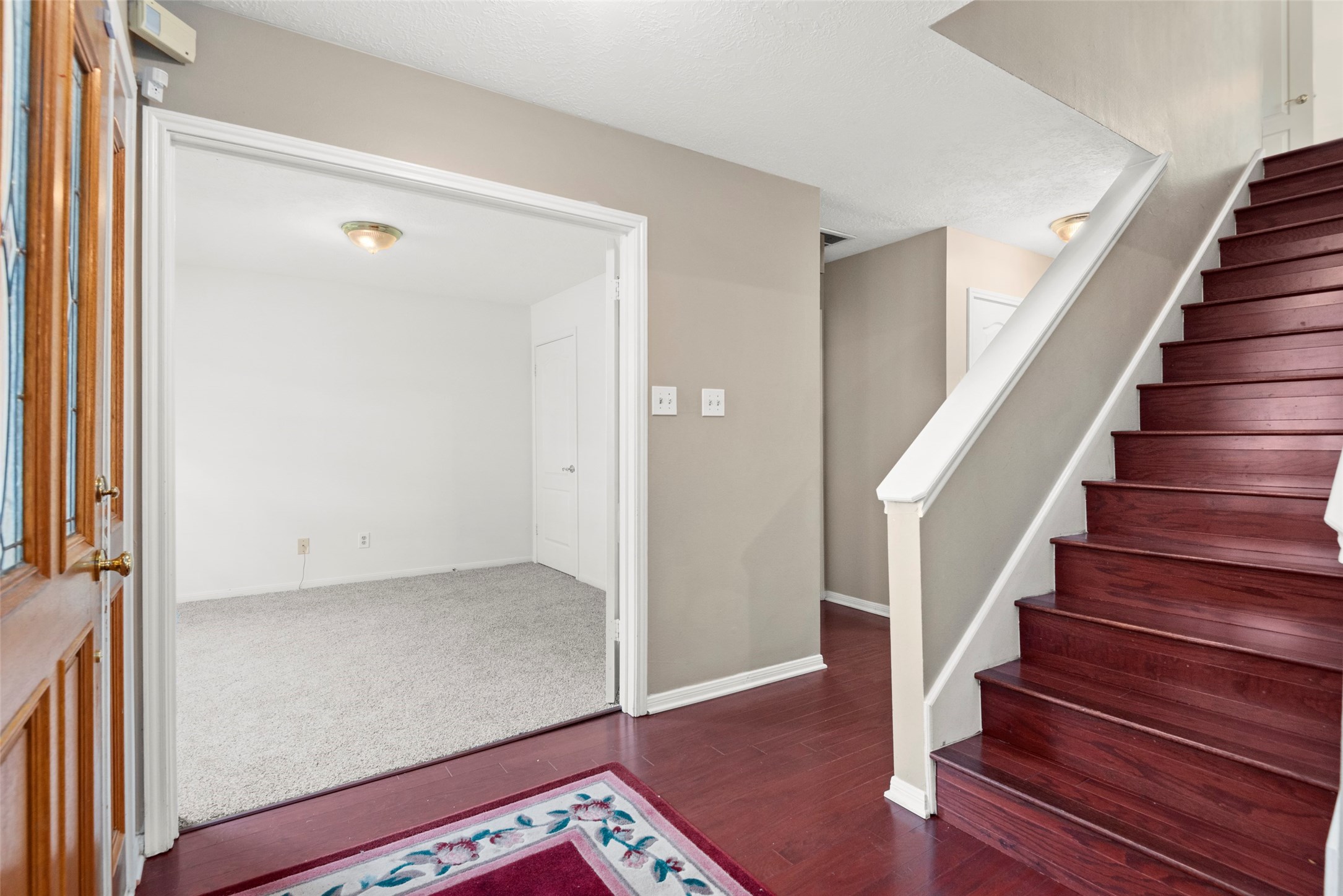 2415 Parkwood Lane Property Photo 6